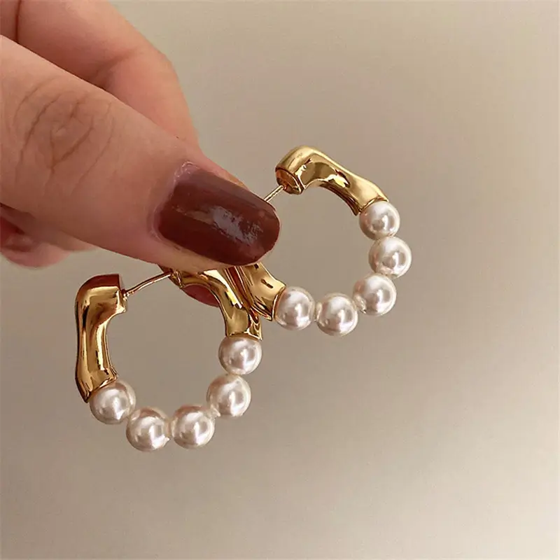 Gold Pearl Earrings
