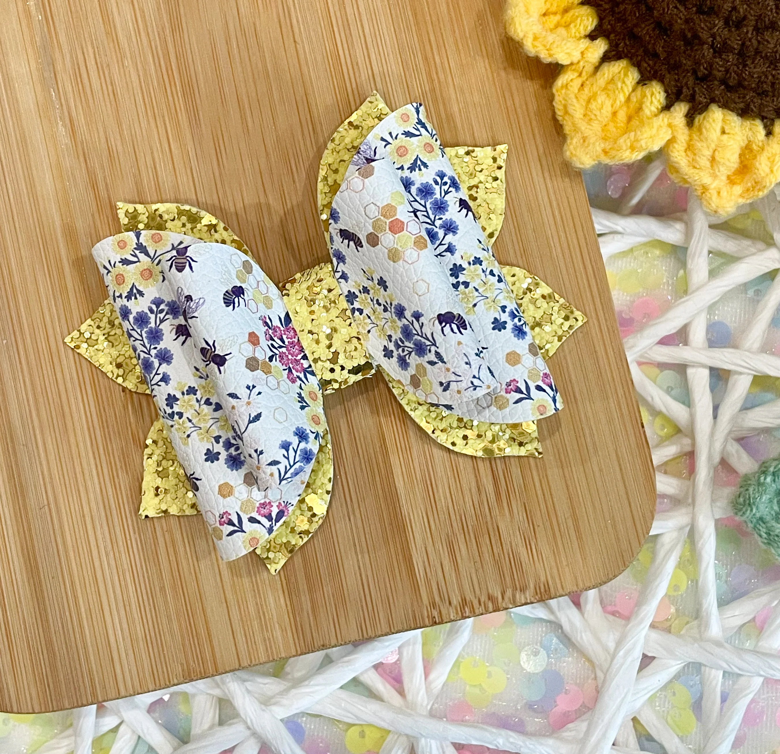 Bees & Floral 3.5in Jasmine