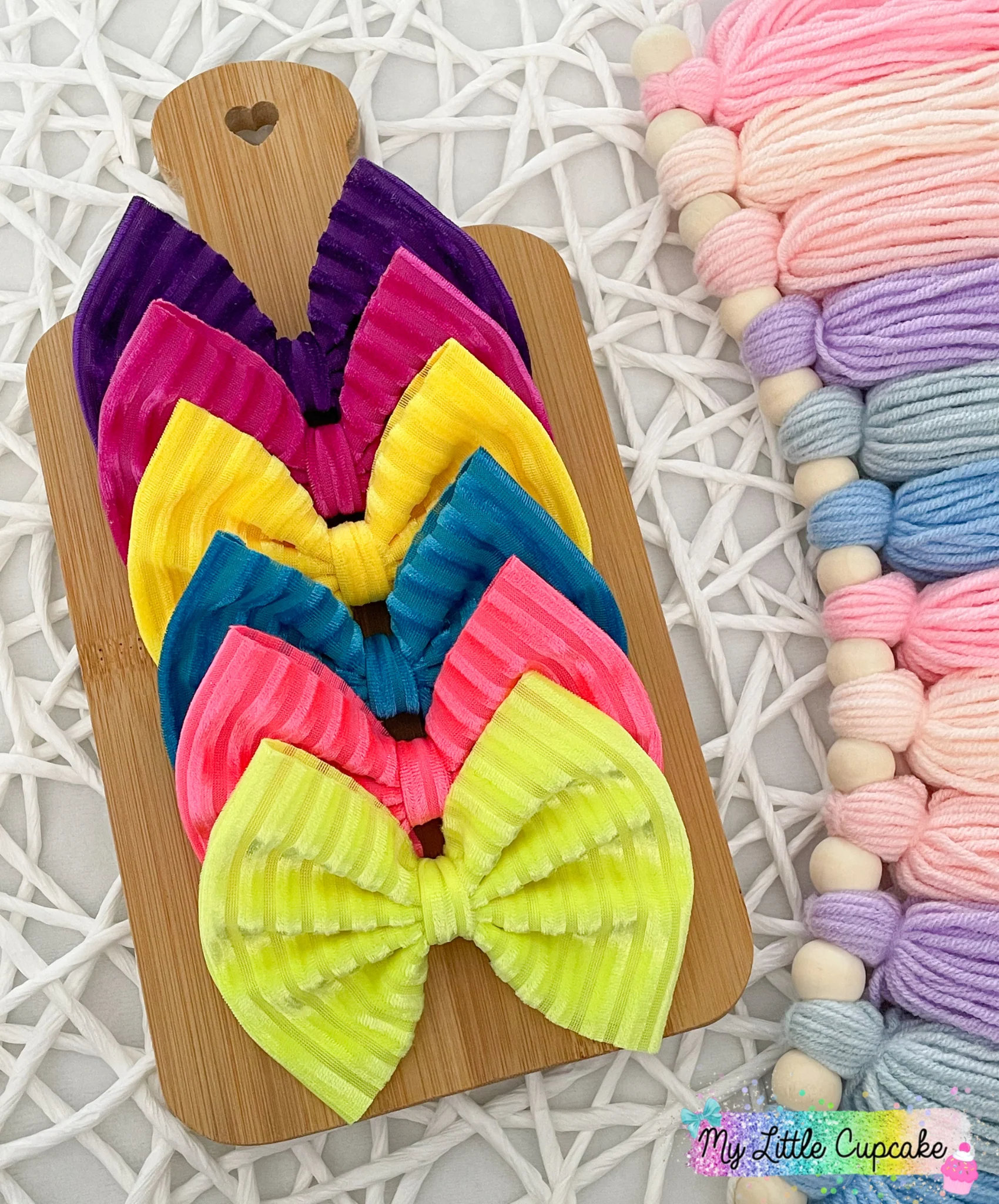 Velvet Ribbed Fabric Bows