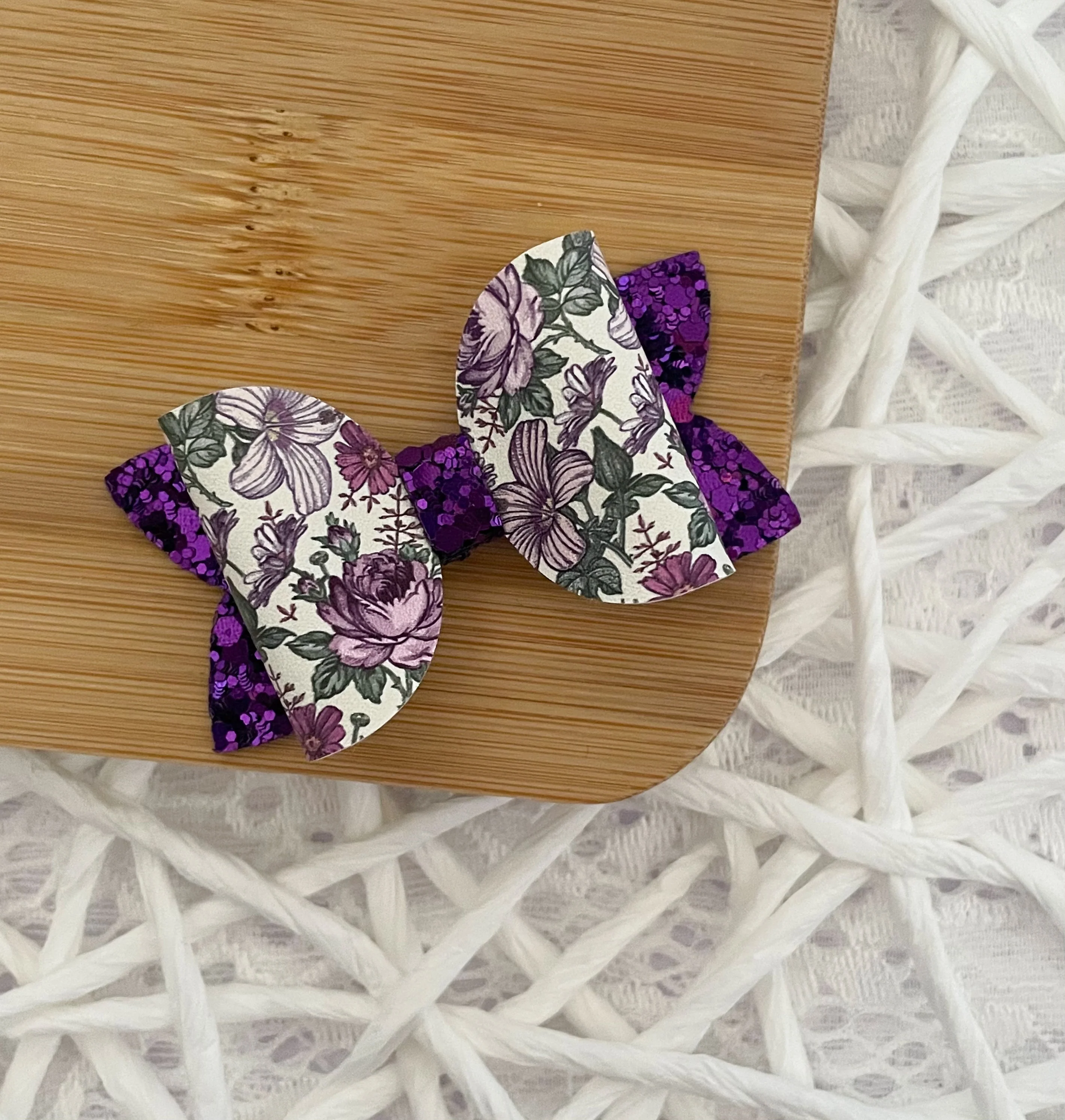 Purple Vintage Floral 2.5in Beauty
