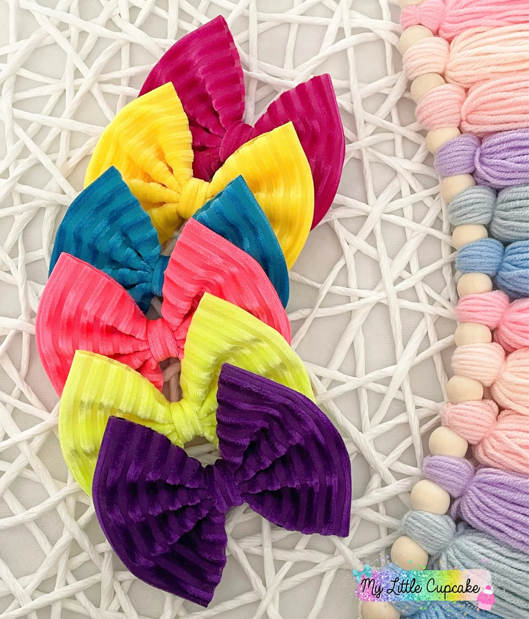 Velvet Ribbed Fabric Bows