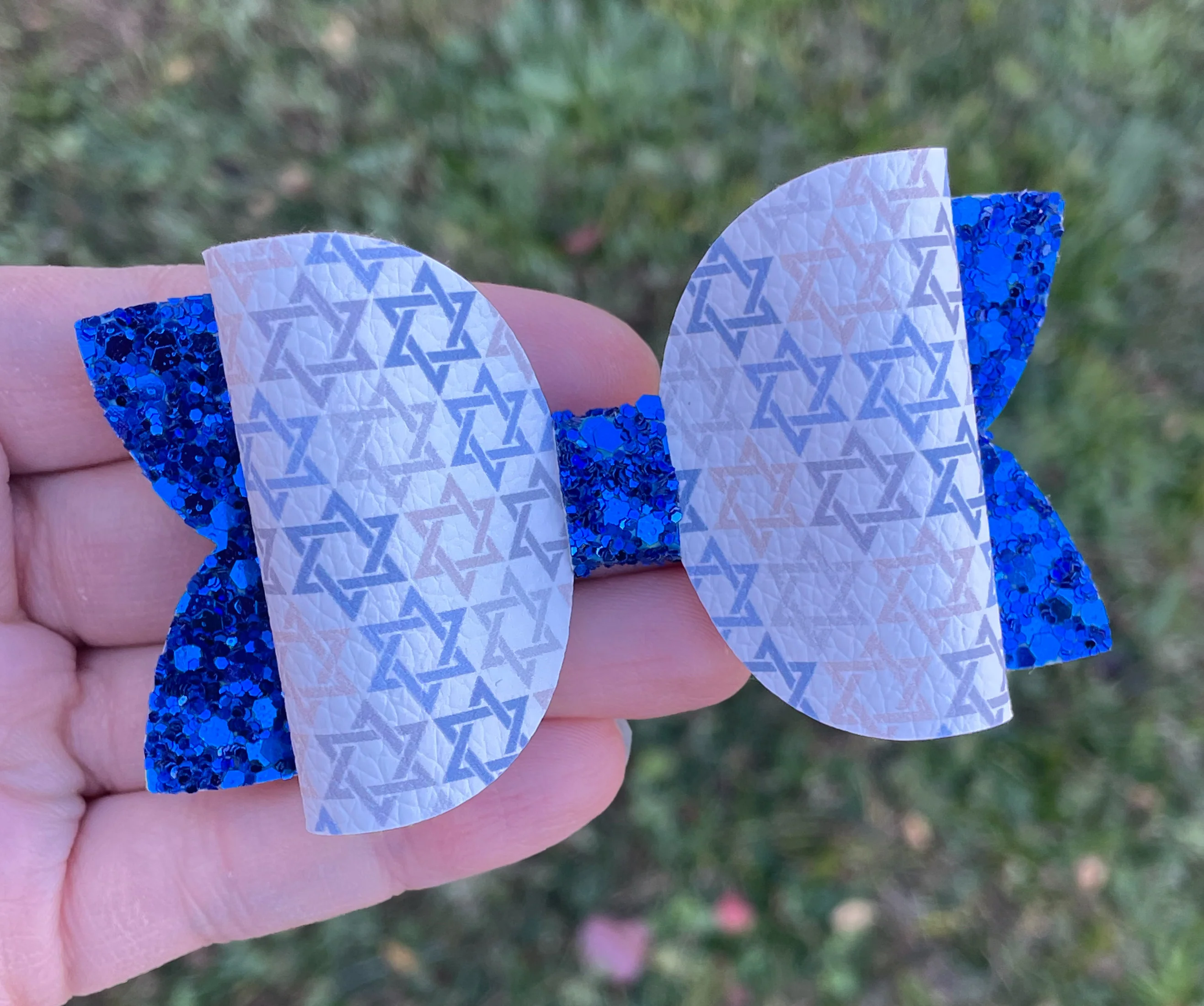 Blue & Silver Stars 3.5in Beauty