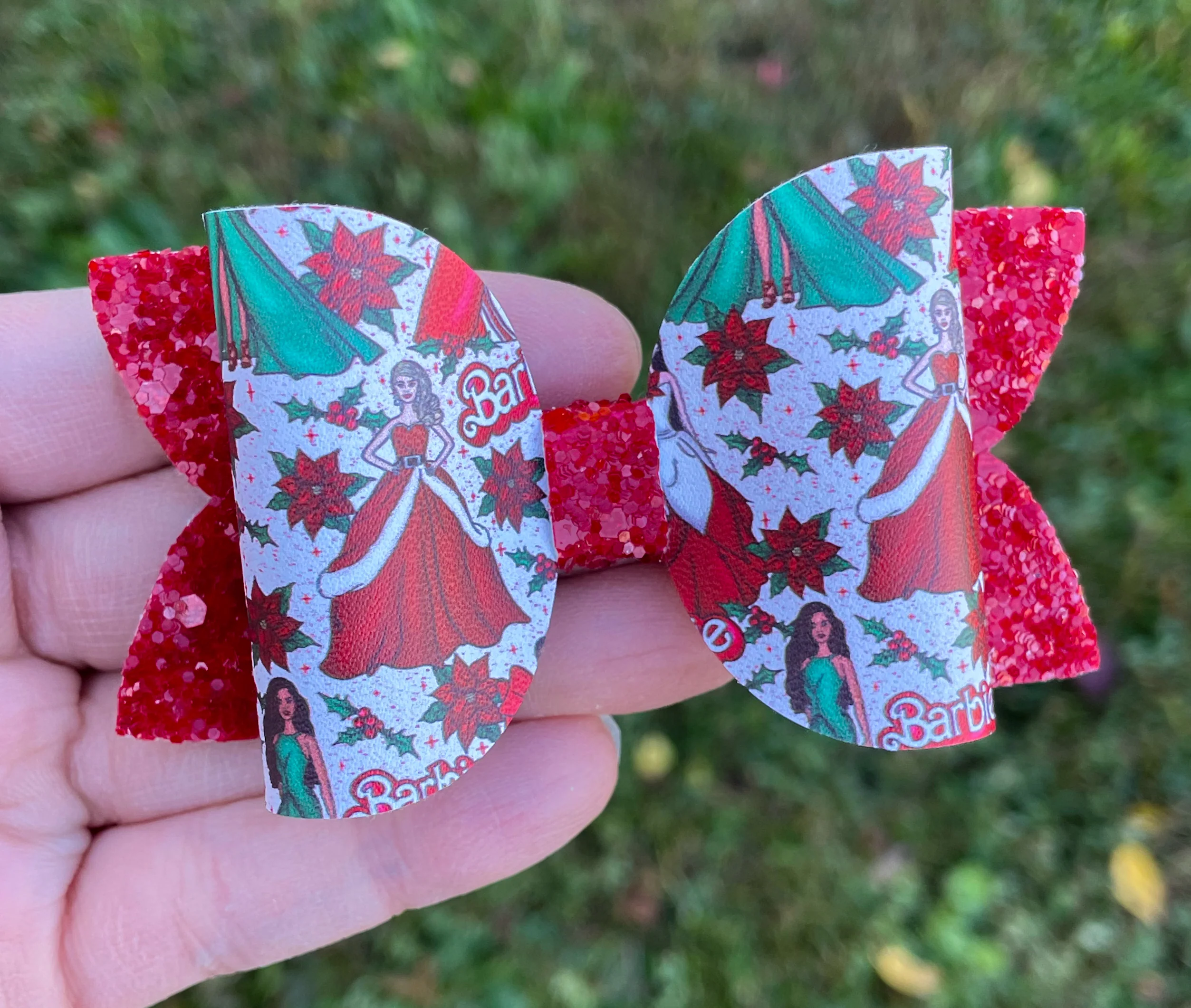 Classic Holiday Barbie 3.5in Beauty