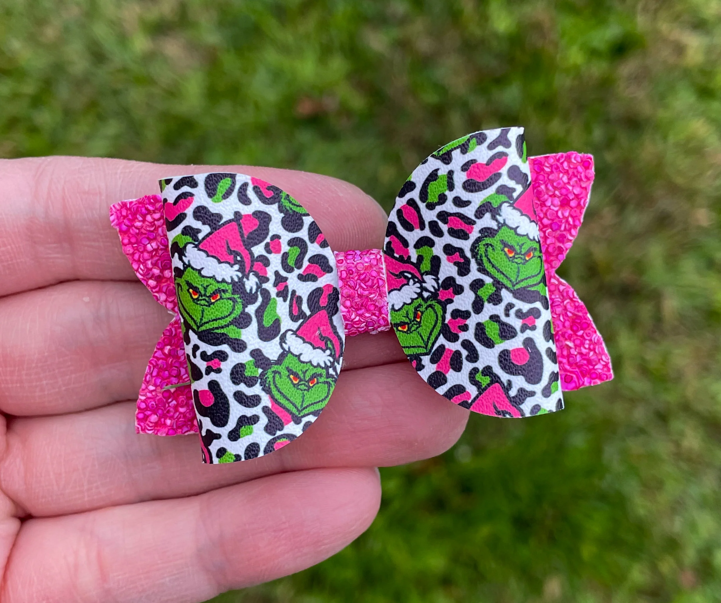 Leopard Green Guy 2.5in Beauty