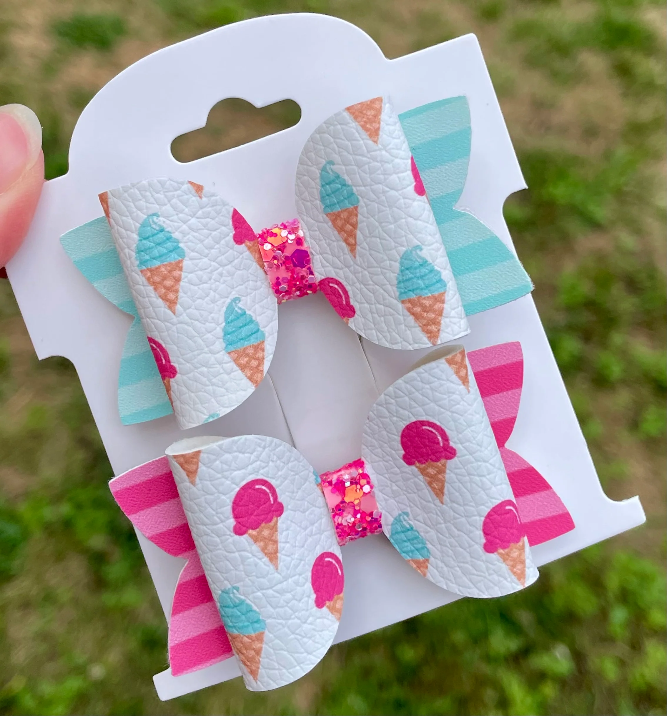 Pink & Aqua Ice Cream 2.5in Beauty