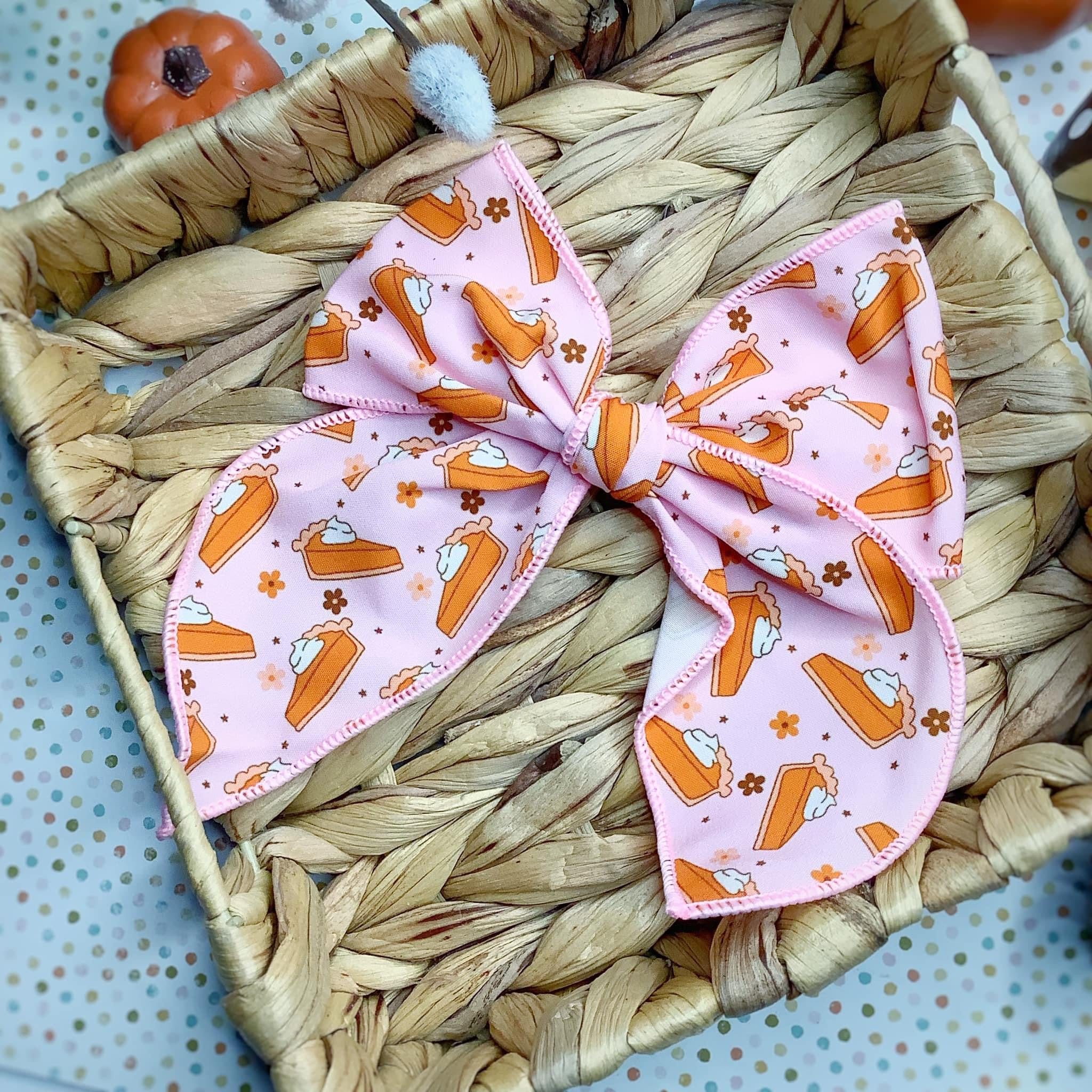 Pumpkin Pie 4.5in Serged Hand Tied