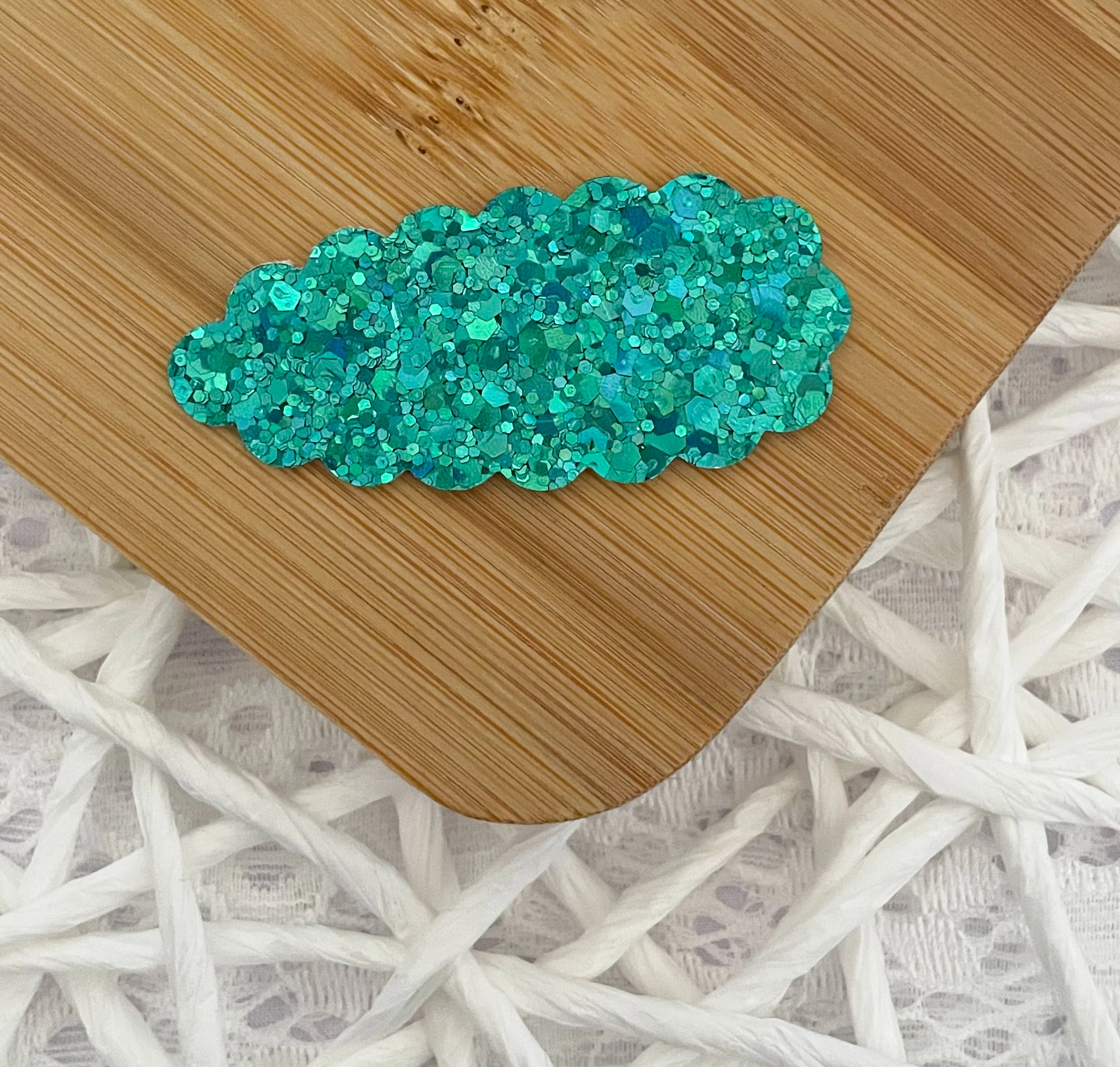 Seafoam Holo Glitter Snap Clip