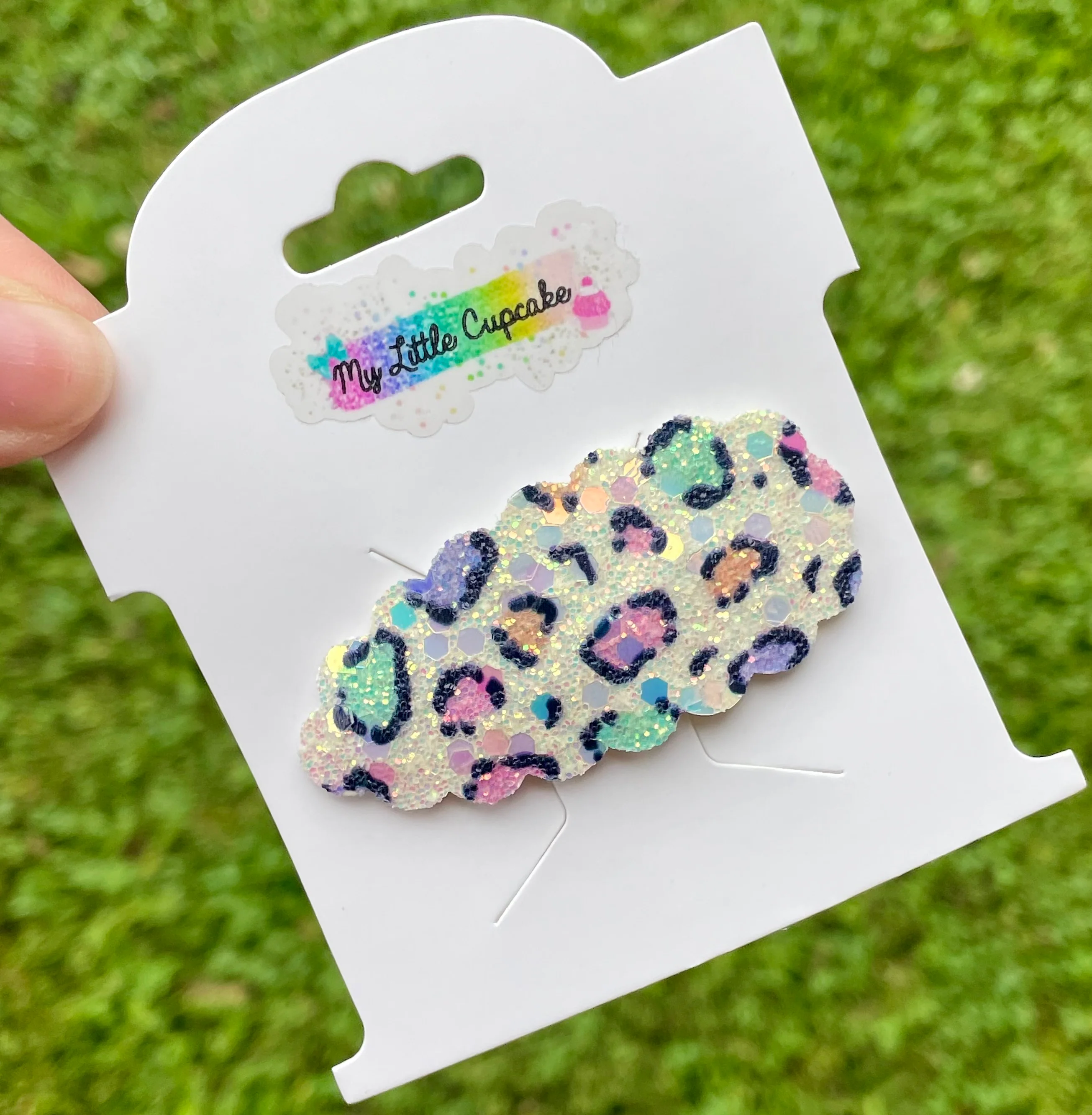 Pastel Leopard Glitter Snap Clip