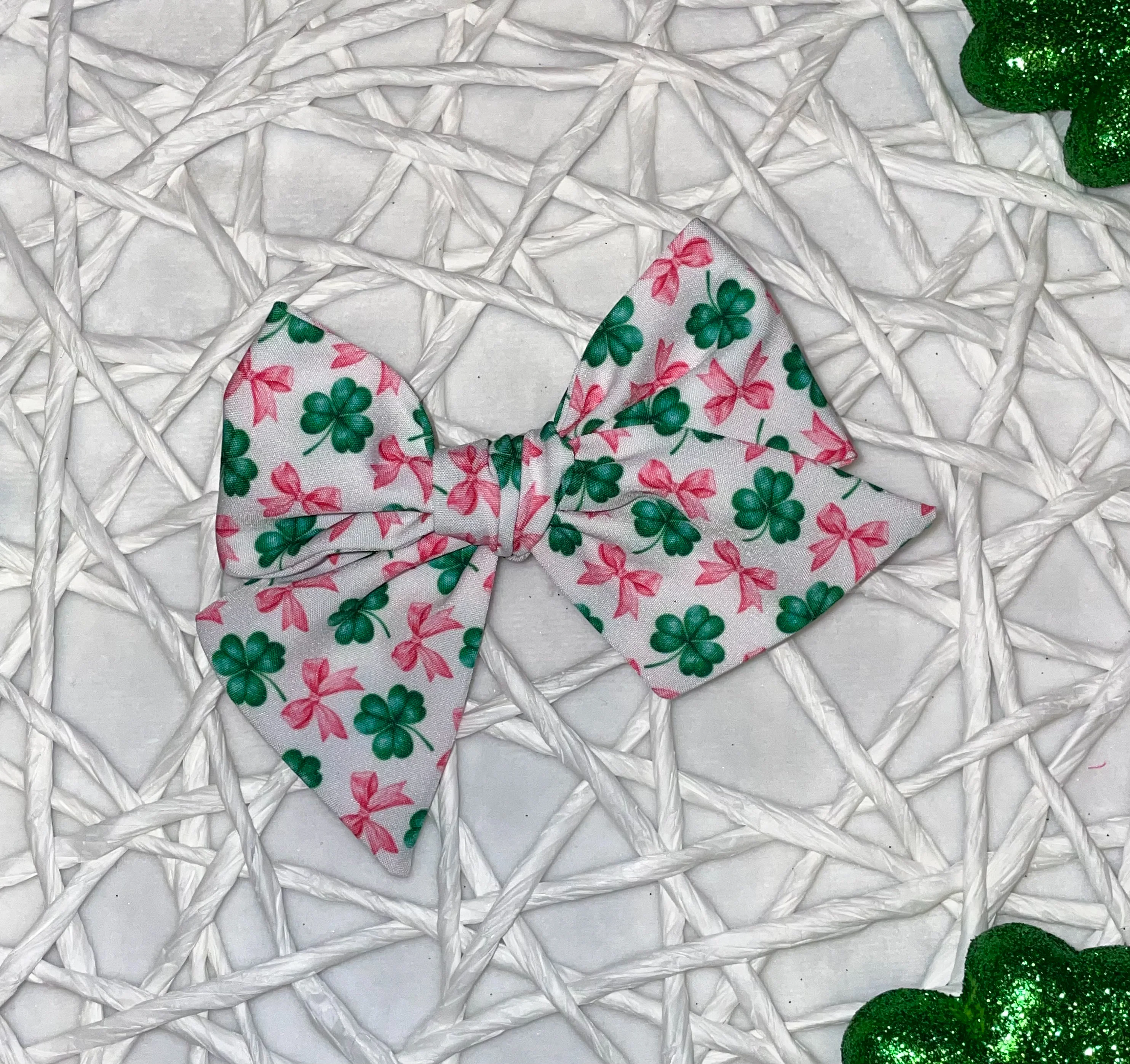 Shamrocks & Bows 5in Hand Tied