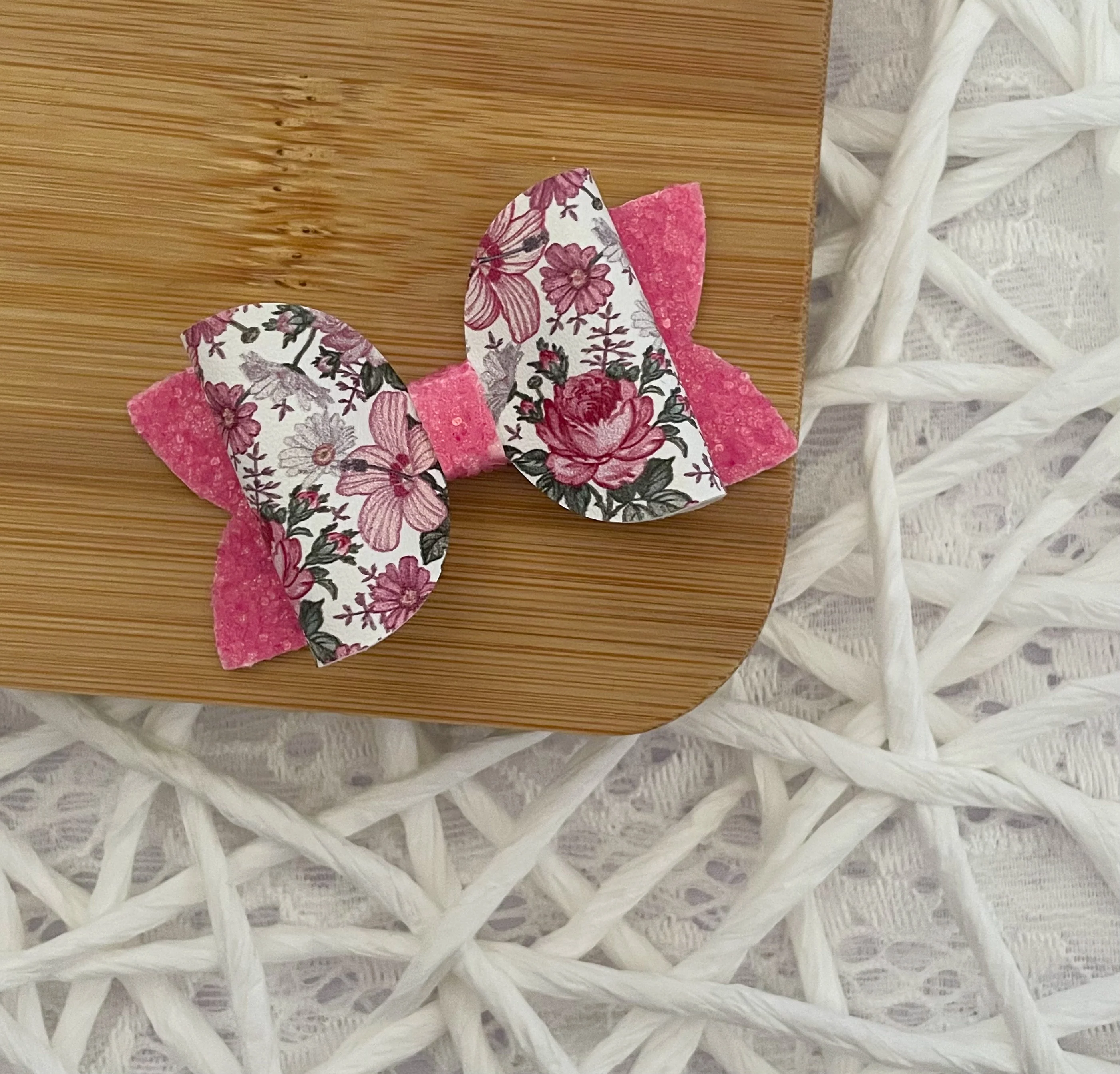 Pink Vintage Floral 2.5in Beauty