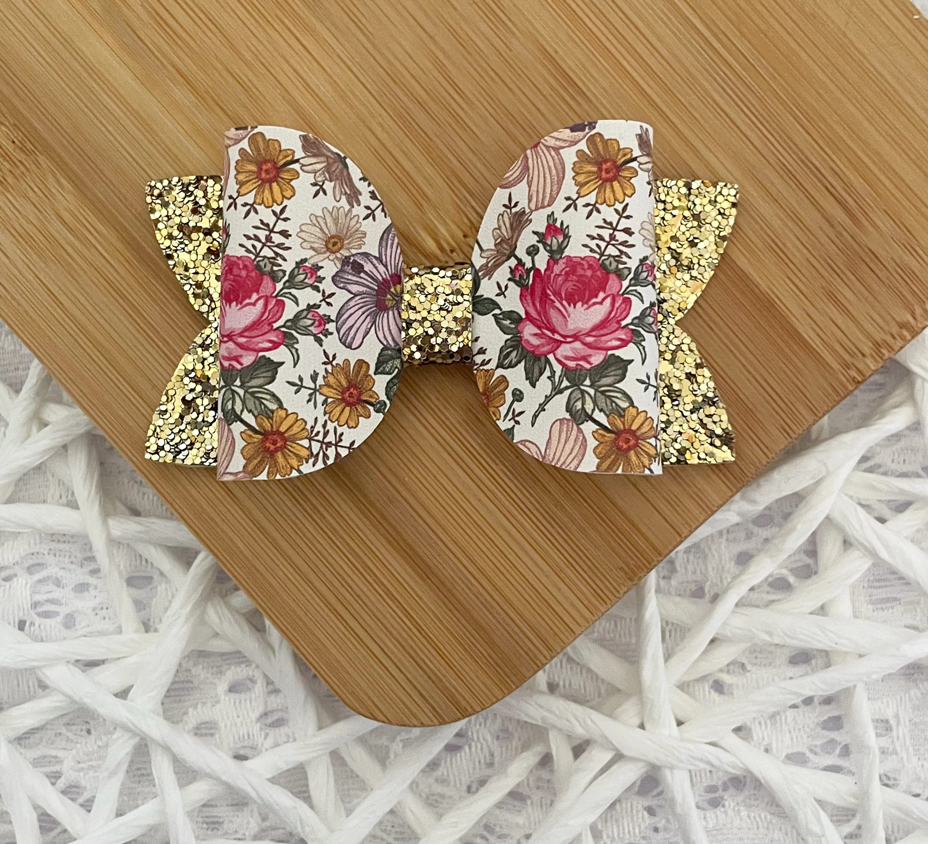 Vintage Floral 3.5in Beauty