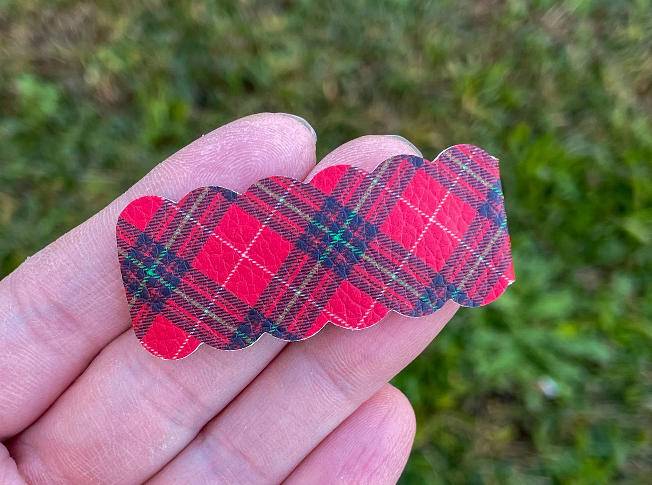 Christmas Plaid Snap Clip