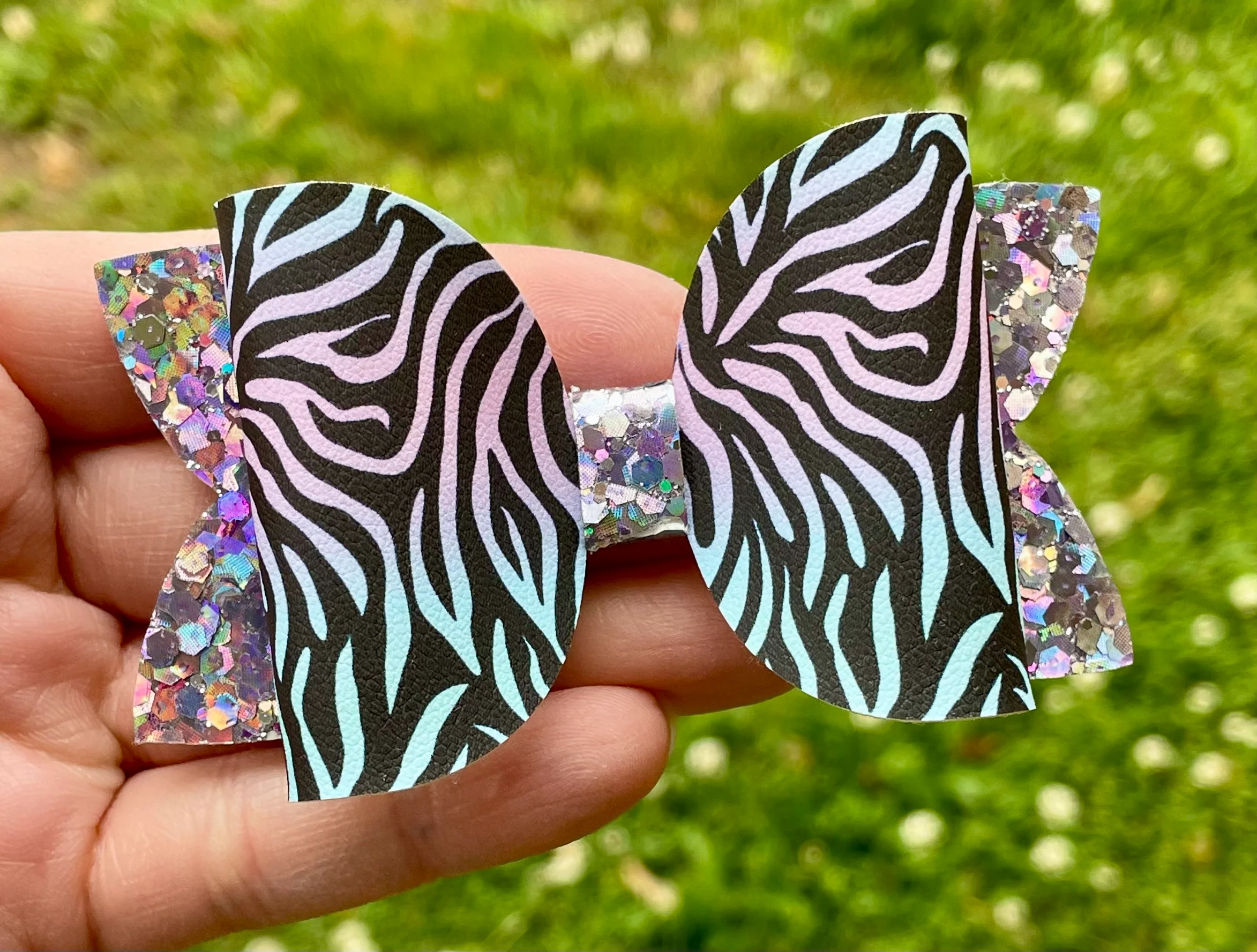 Aqua & Lilac Zebra 3.5in Beauty