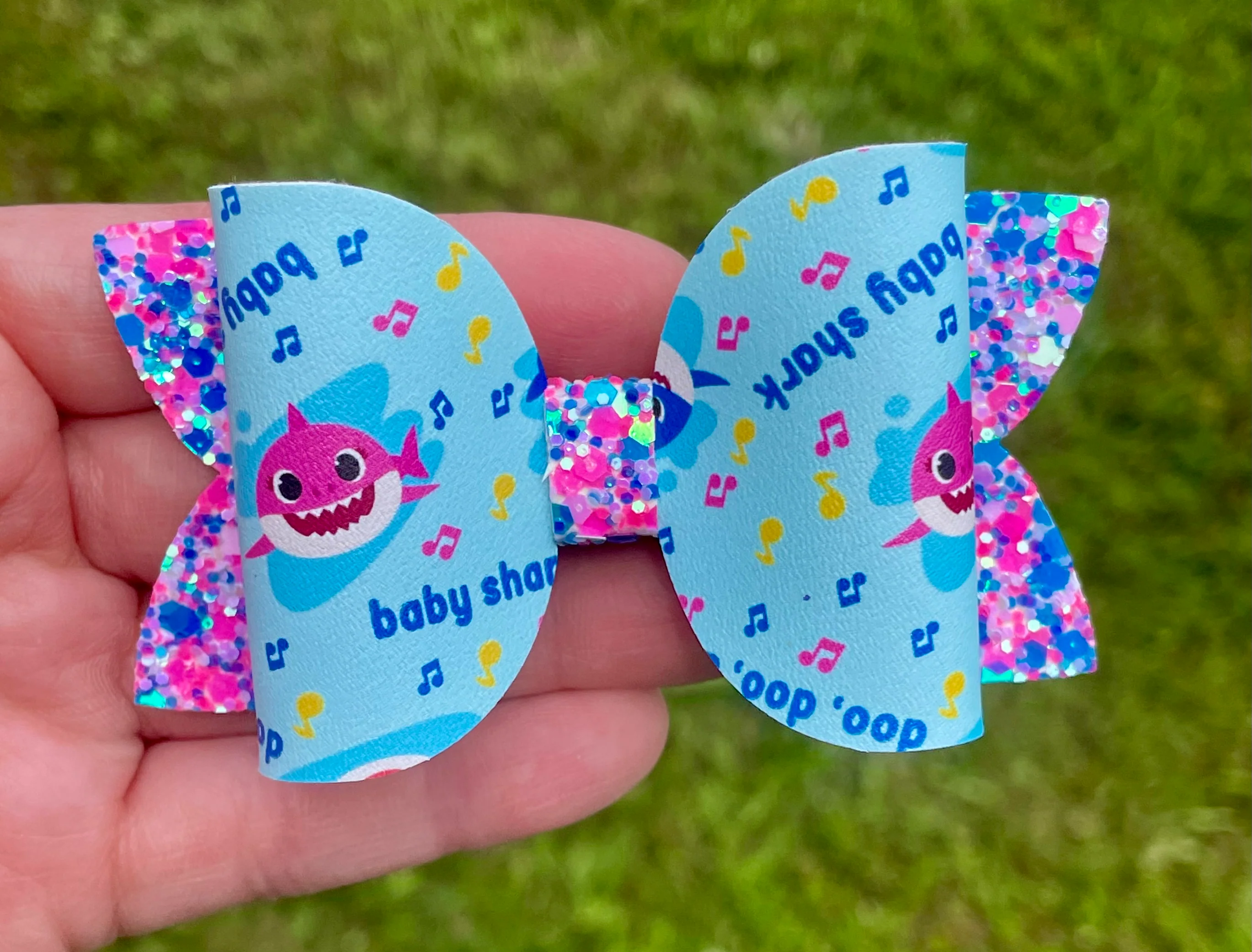 Mommy Shark 3.5in Beauty