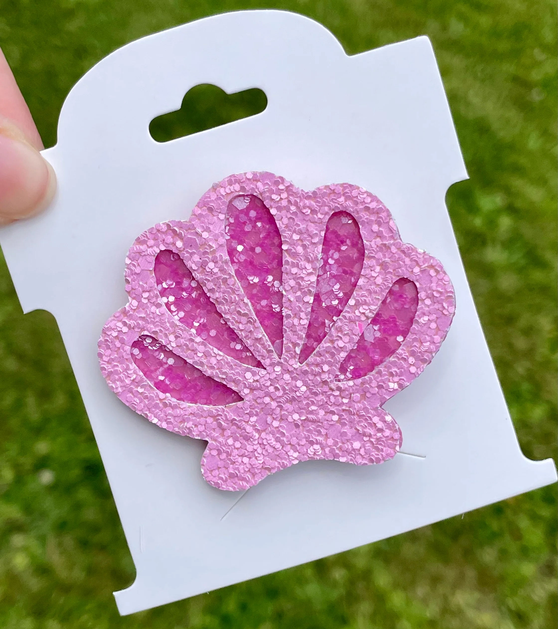 Bubblegum & Rose Seashell Clip