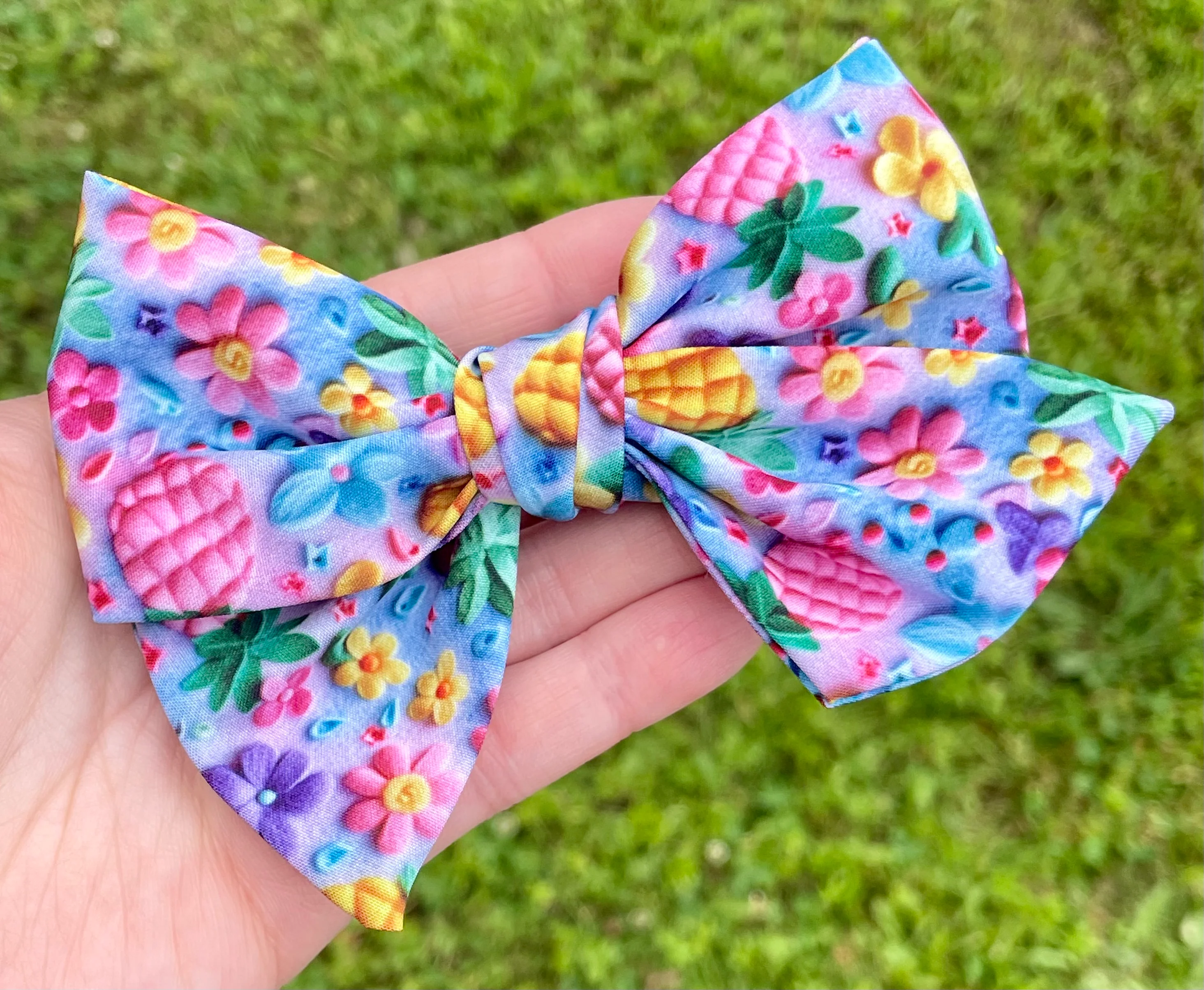 Floral Pineapples 5in Hand Tied Bow