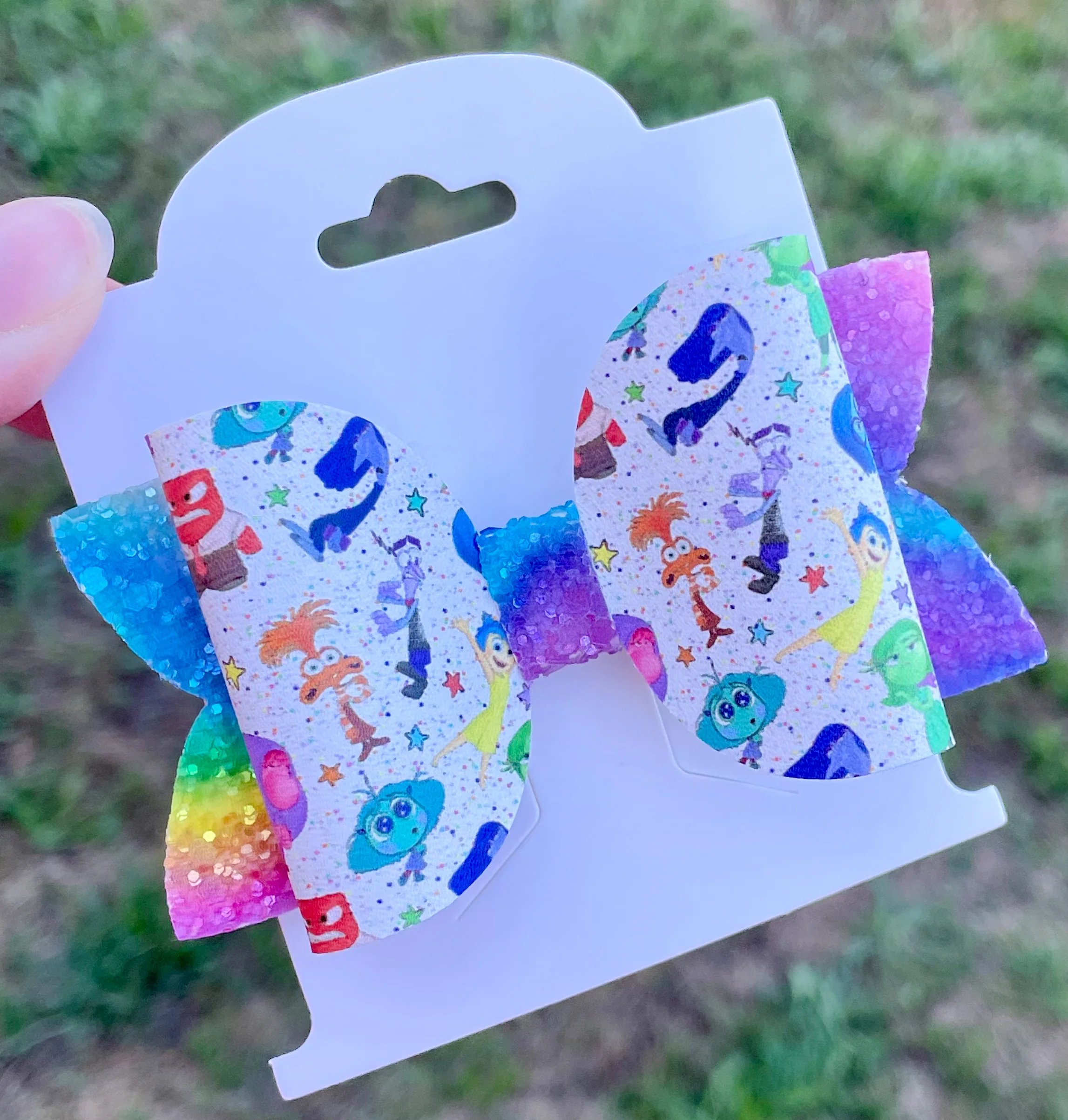 Inside Out 3.5in Beauty Bow is