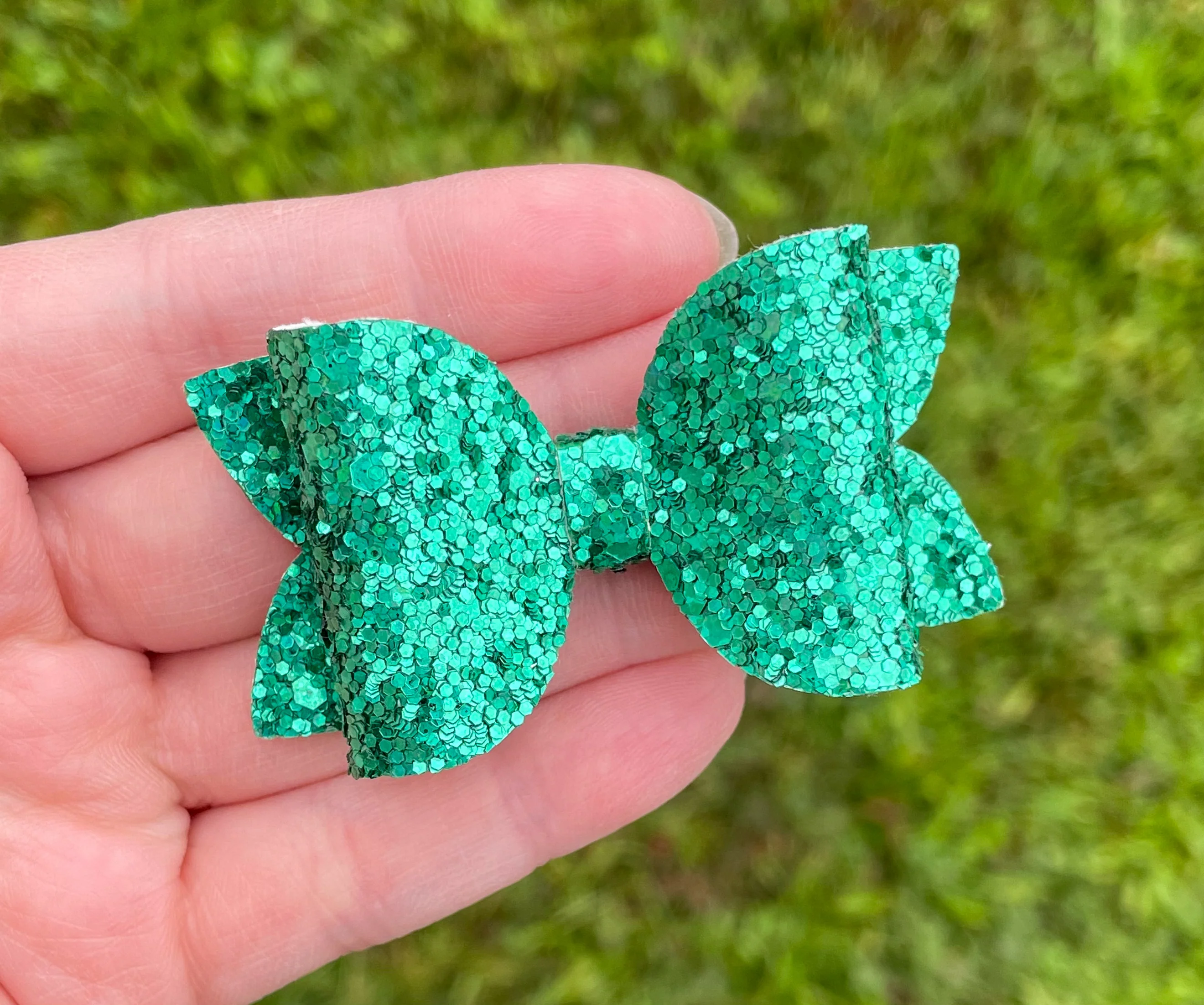 Christmas Solid Glitter 2.5in Beauty