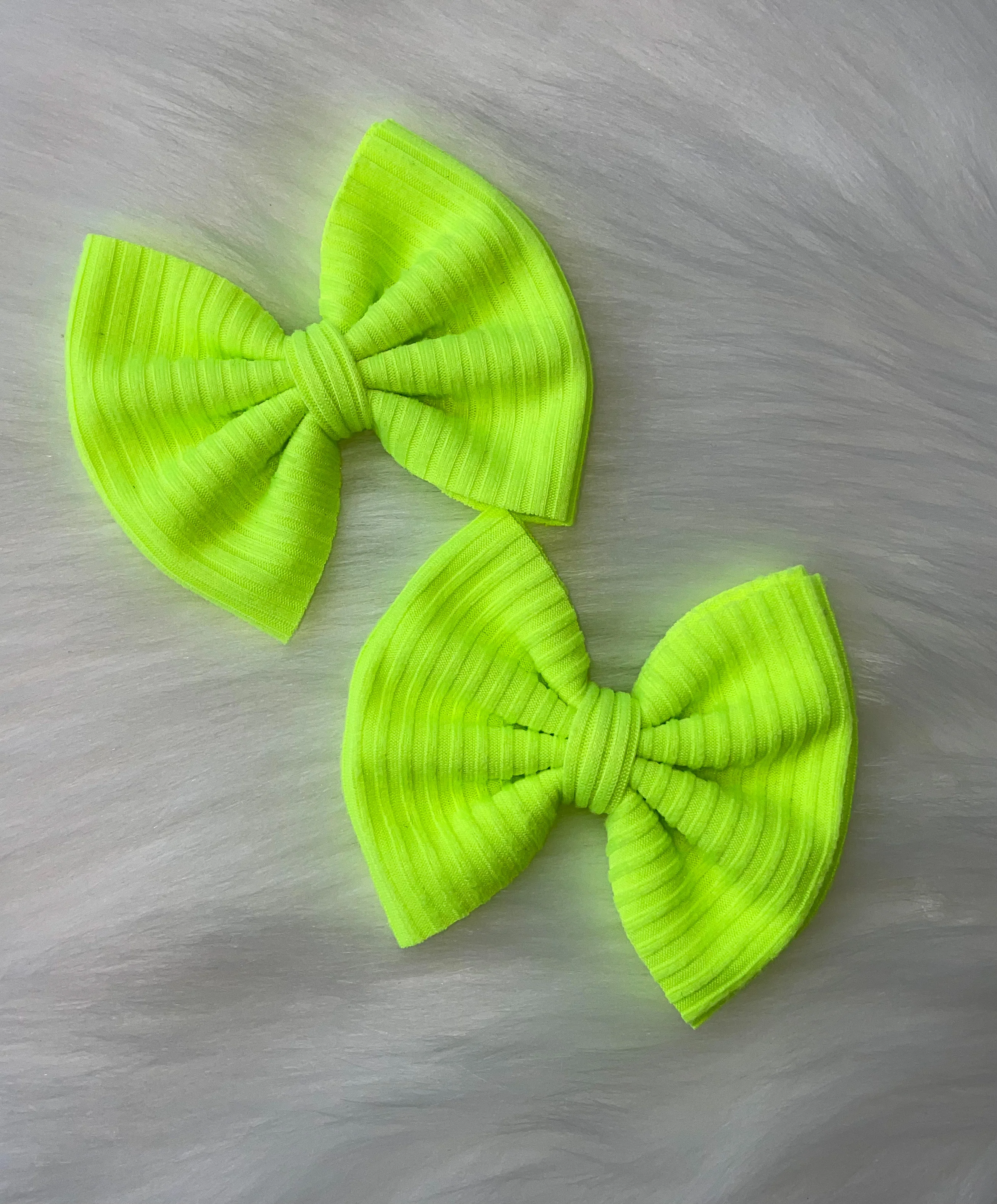 Neon Yellow Ribbed Bow