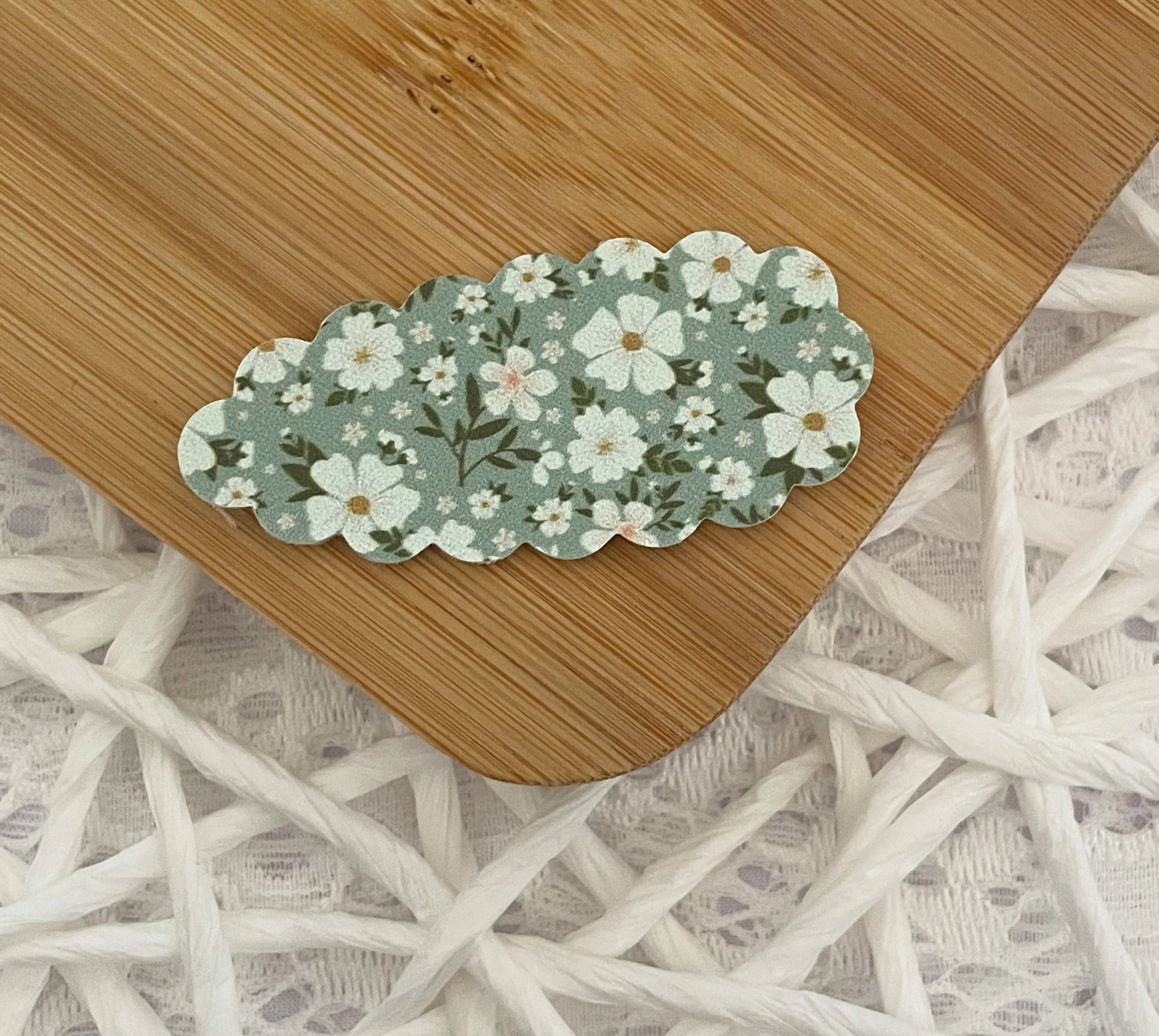 Sage Floral Snap Clip