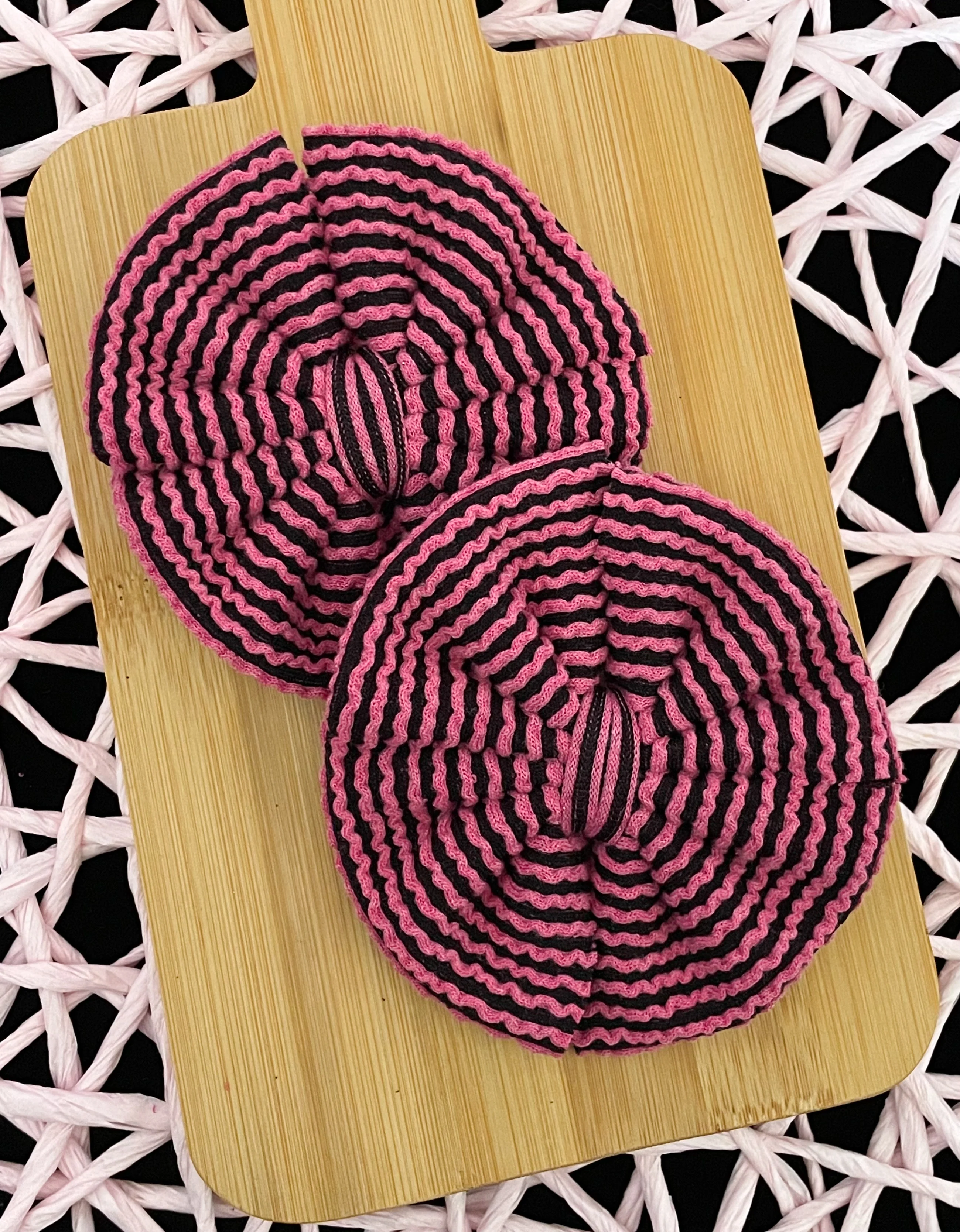 Hot Pink & Black Waved Fabric