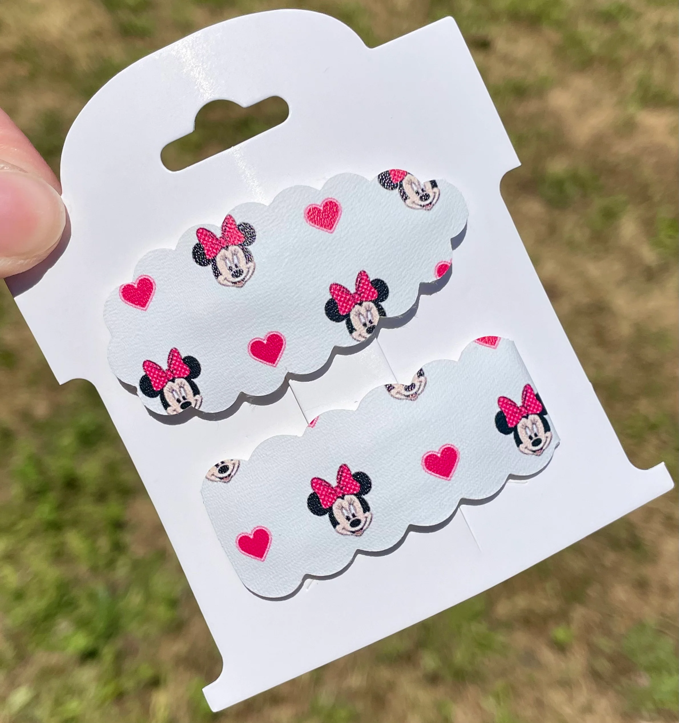 Mouse Girl & Hearts Snap Clip