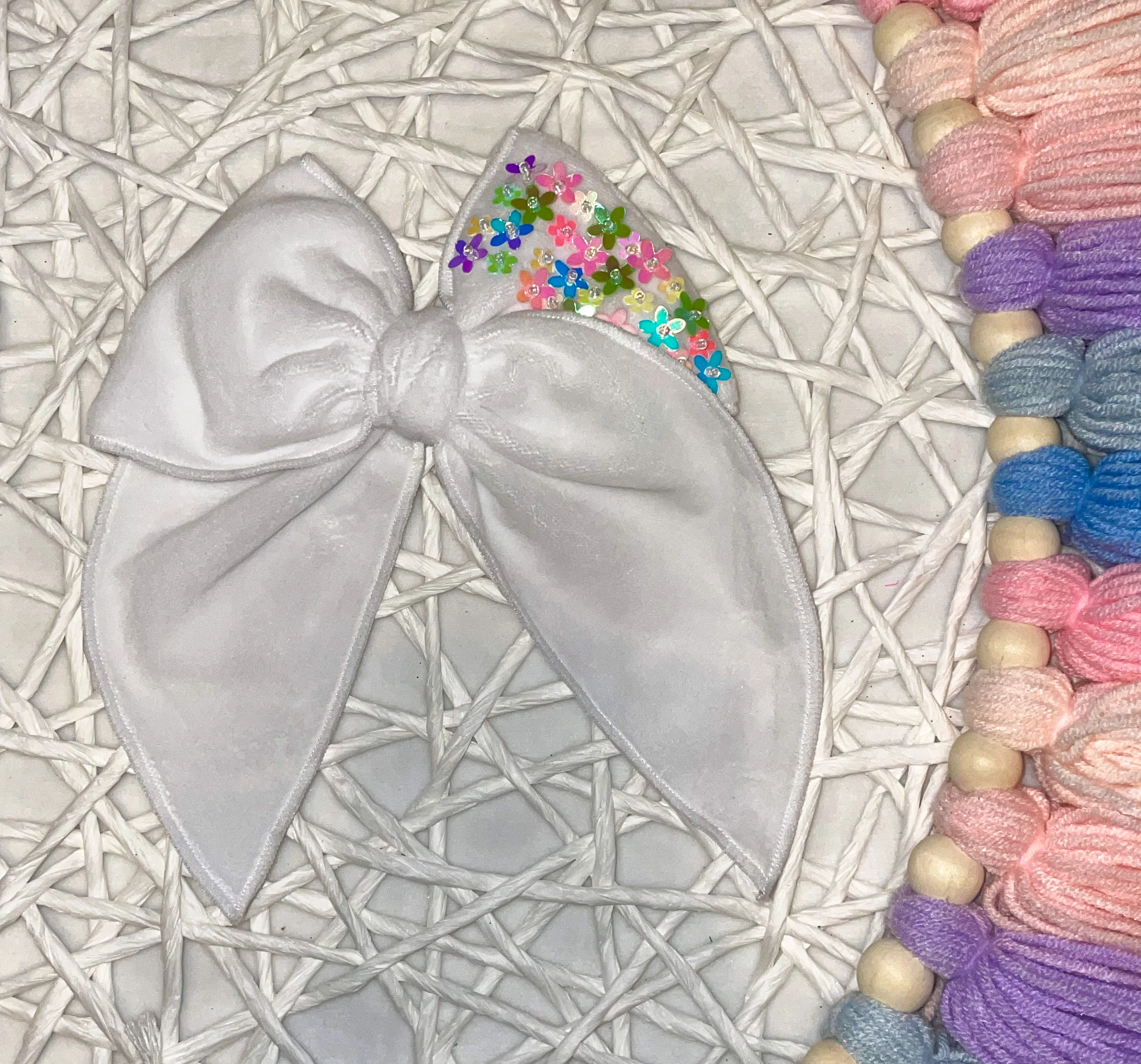 White Velvet Rainbow Floral 5.5in Serged