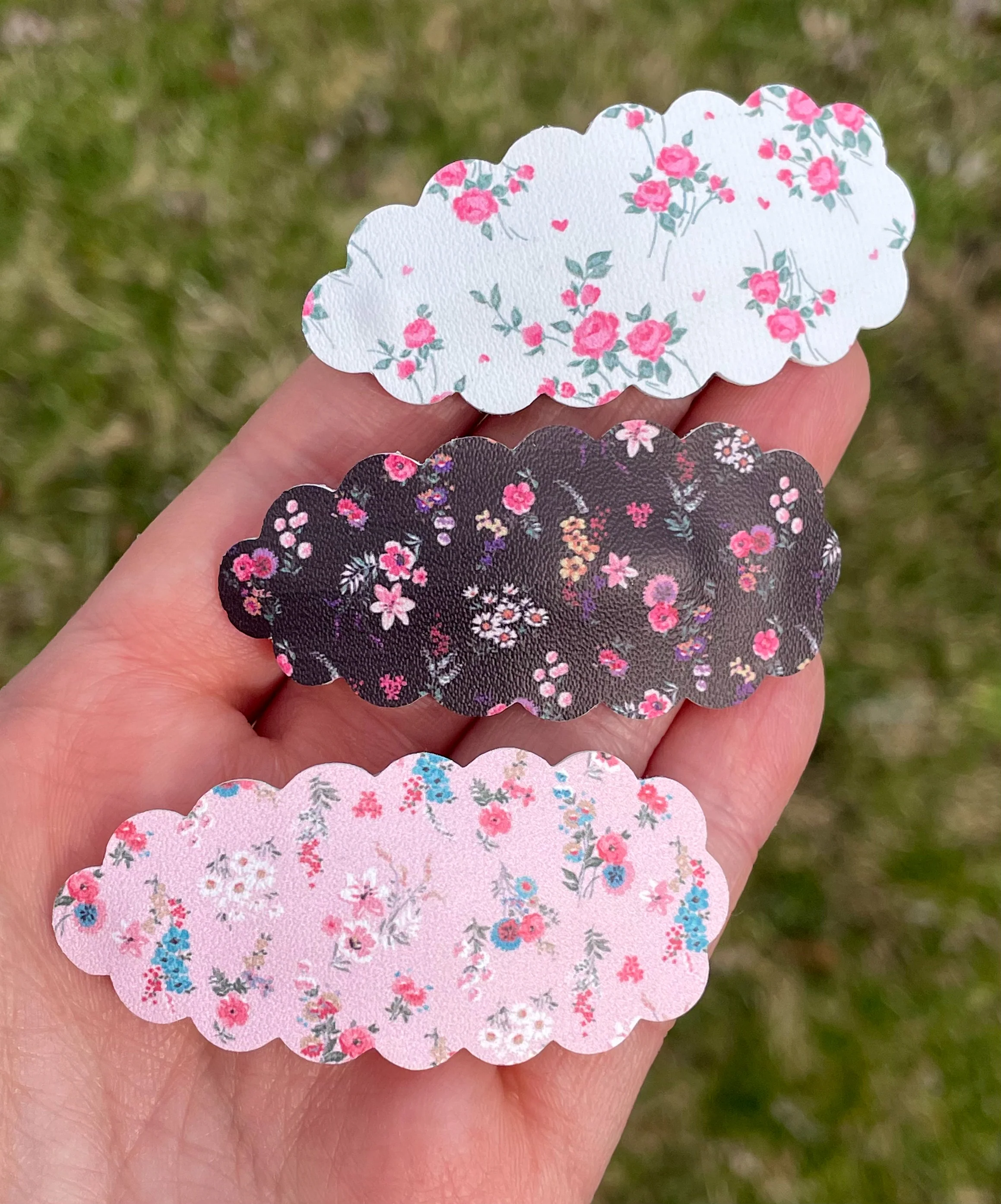 Tiny Floral Snap Clip