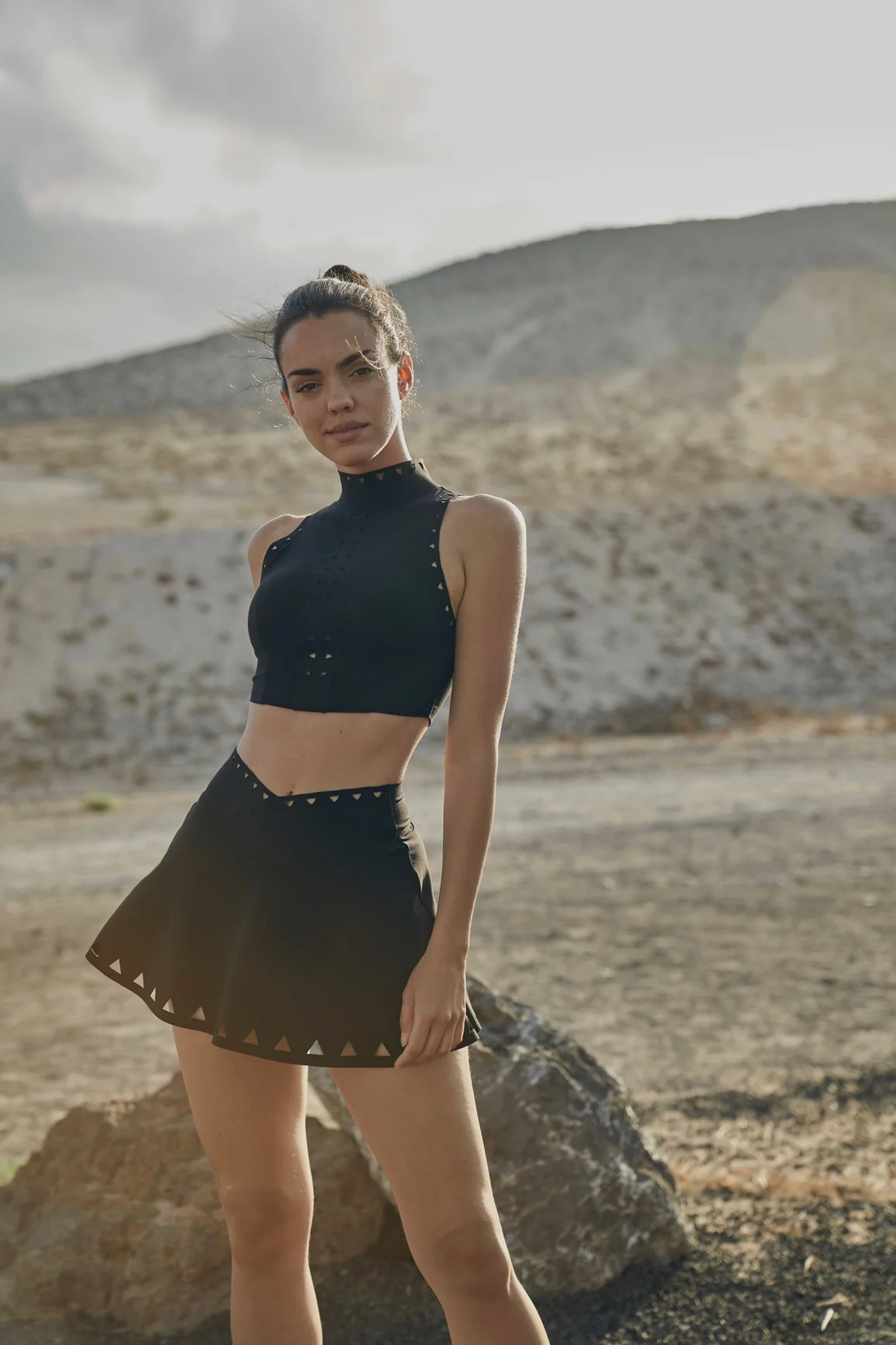 High Neck Laser Cut Leisure Bra + V-waist Laser Cut Tennis Skirt