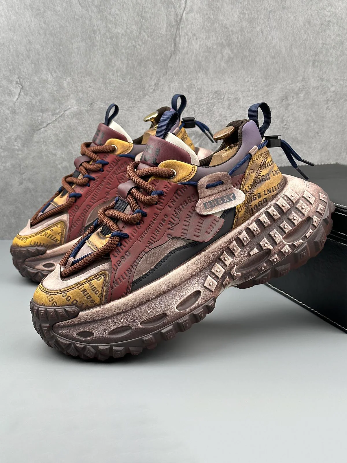 Stitching Letter Tire Sole Platform Sneakers - 2335