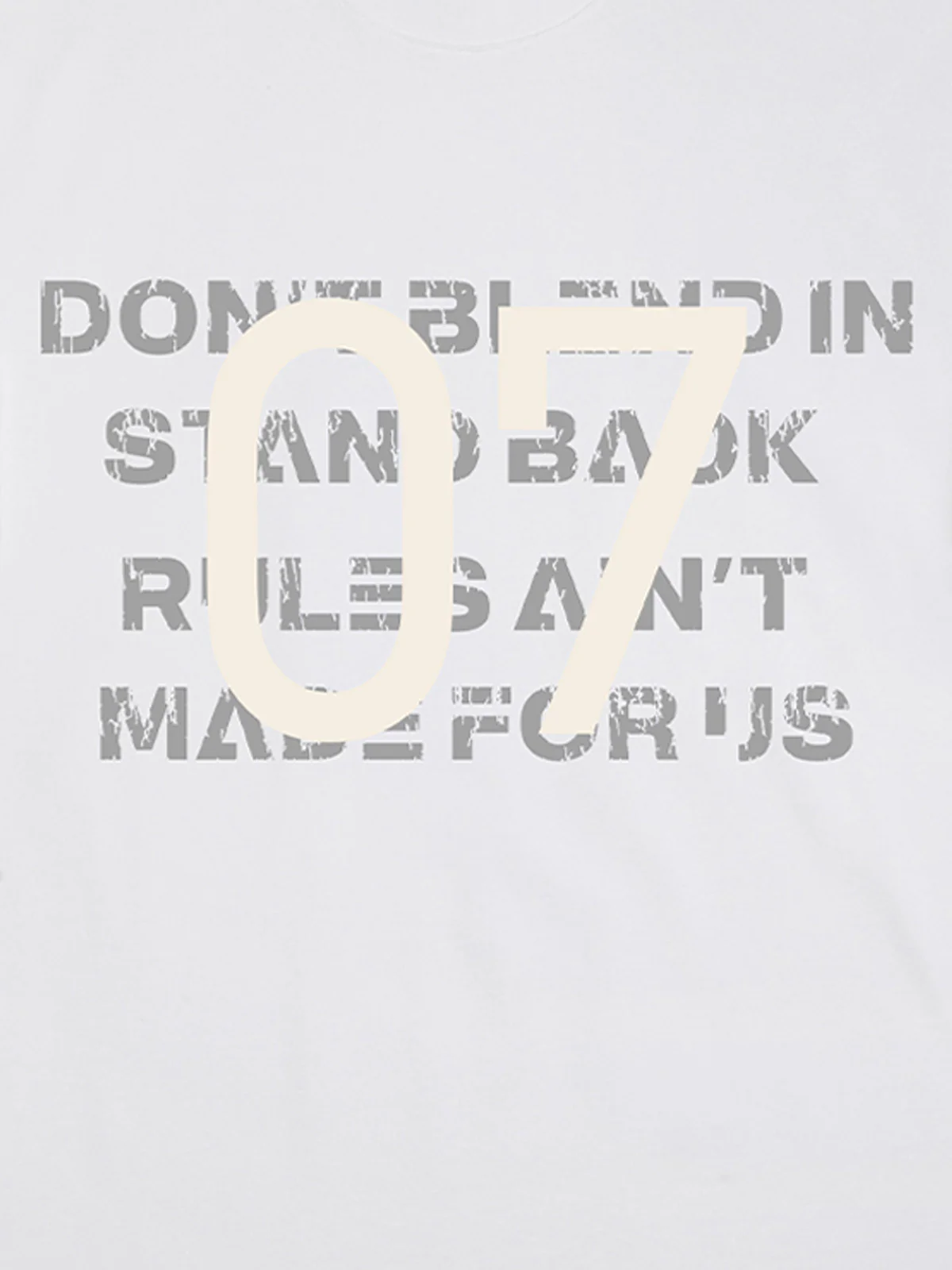 Distressed NO.7 Graphic T-Shirt