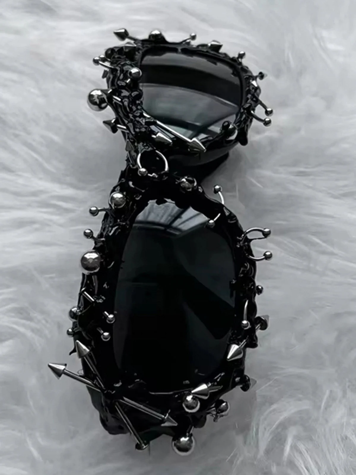 Rivet Punk Style Sunglasses