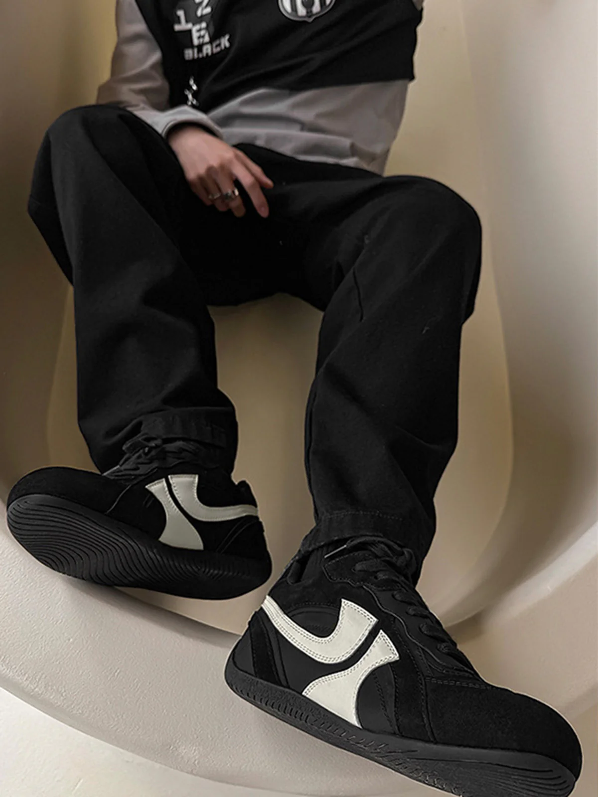 Classic Suede Low Top Sneakers