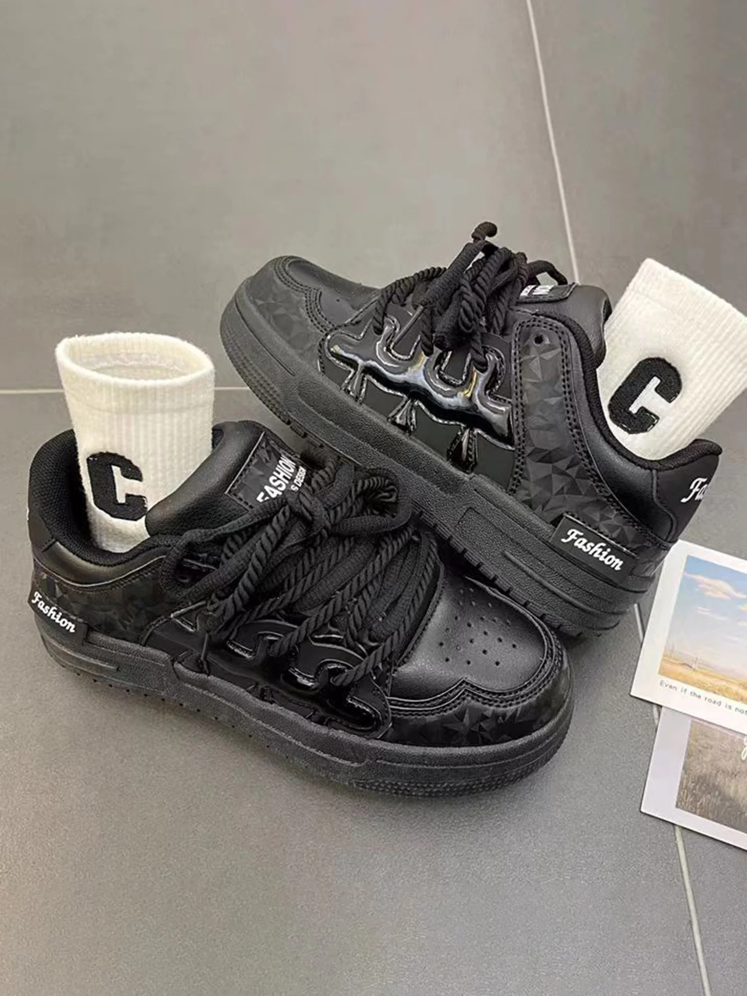 Warrior Retro Versatile Sneakers