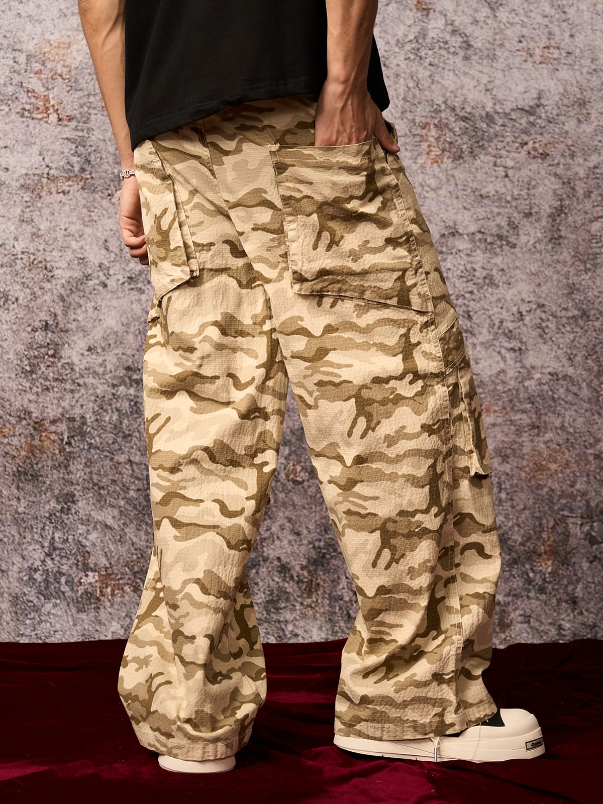 Camouflage Multi-Pocket Cargo Pants