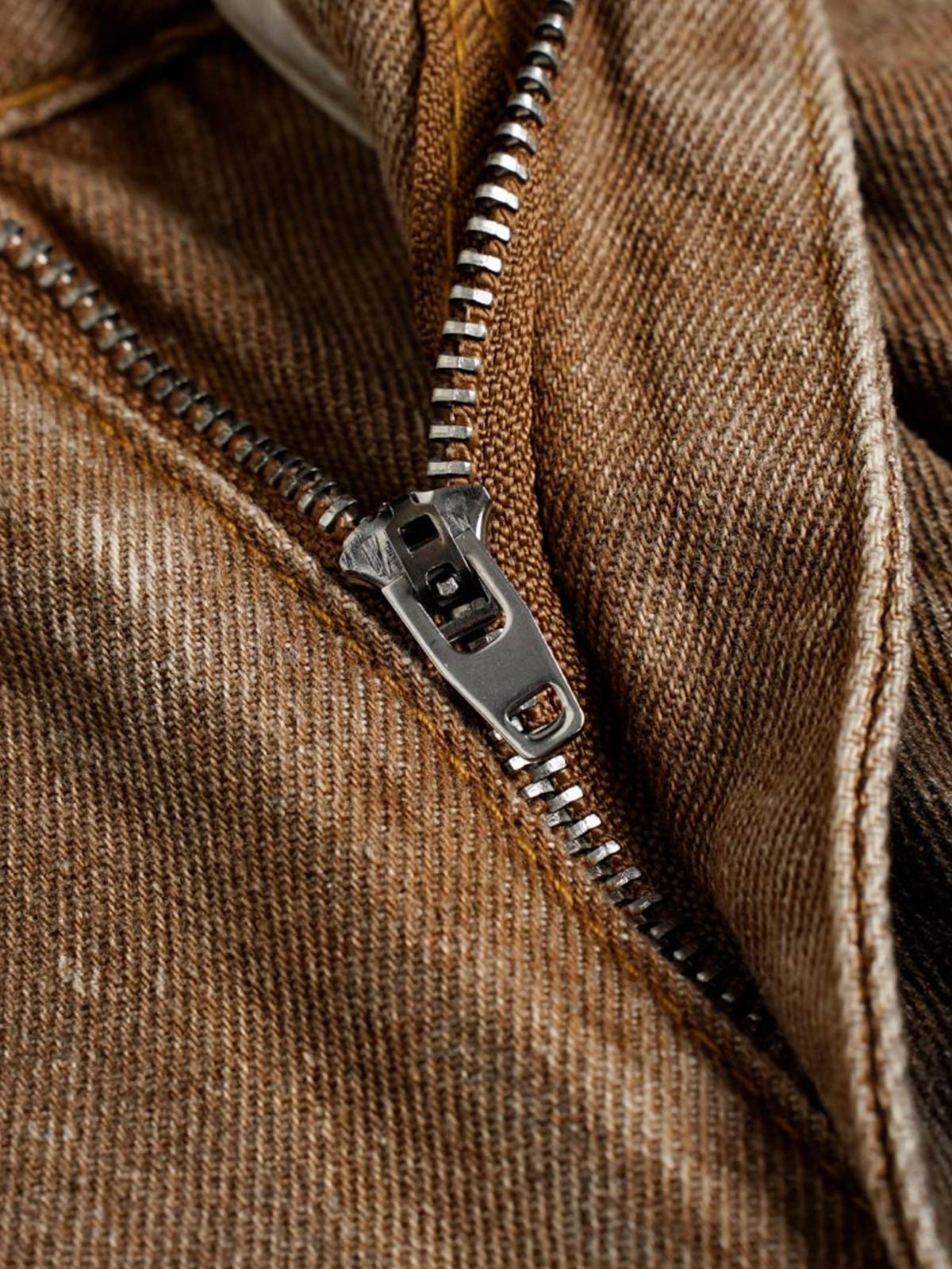 Street Ripped Dirty Dye Jeans