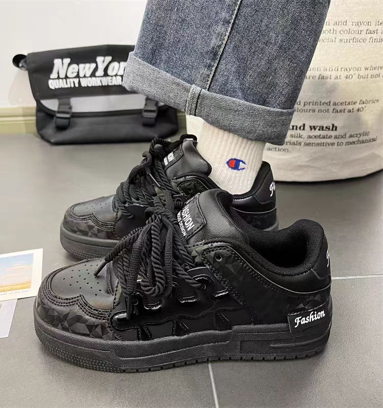 Warrior Retro Versatile Sneakers