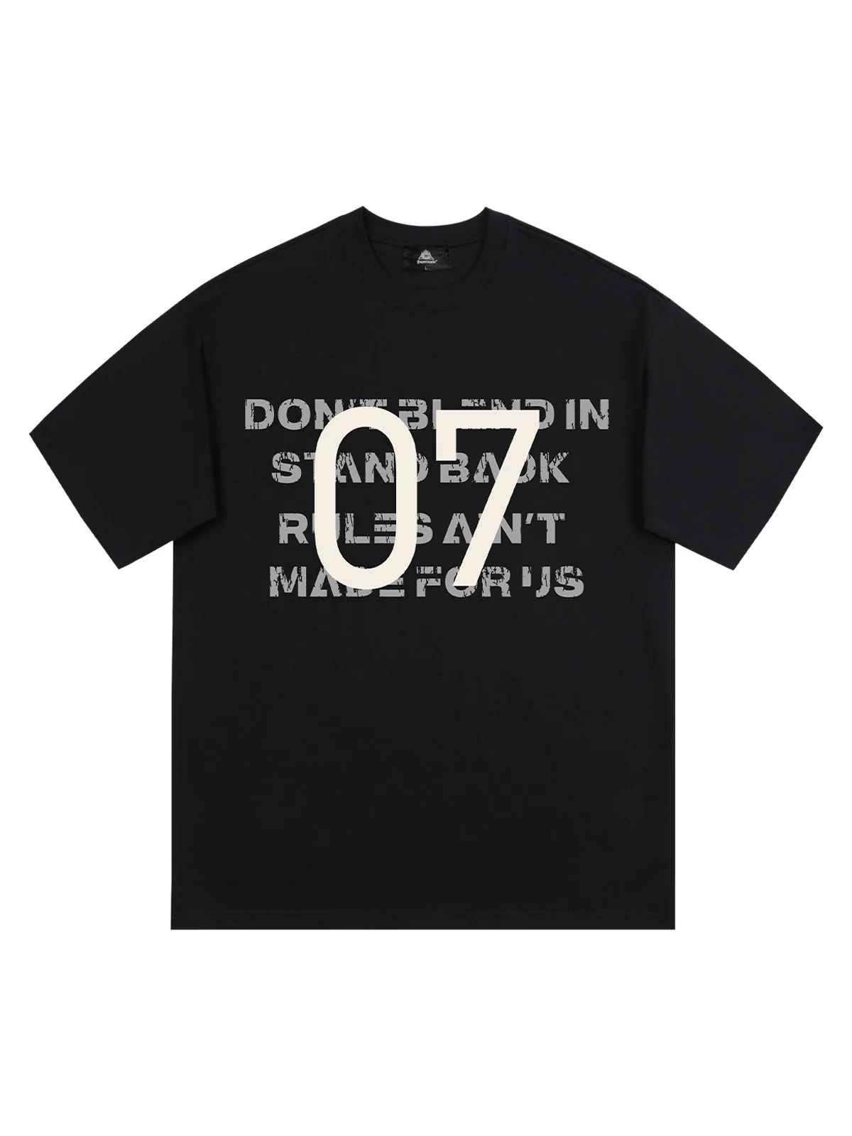 Distressed NO.7 Graphic T-Shirt