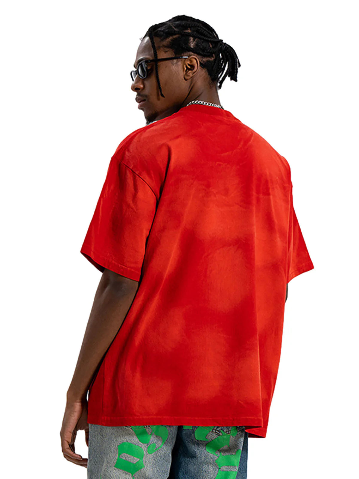 Graphic Gun Print T-Shirt - Bold Statement for Urban Style