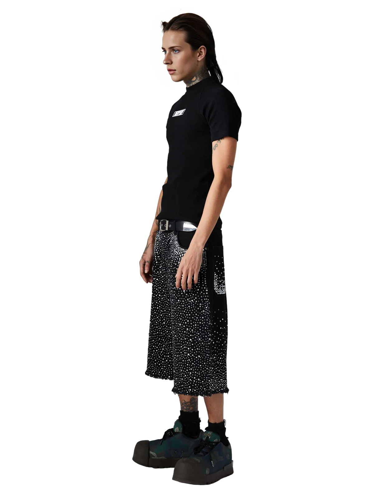 Retro Washed Rhinestone Raw Edge Denim Shorts