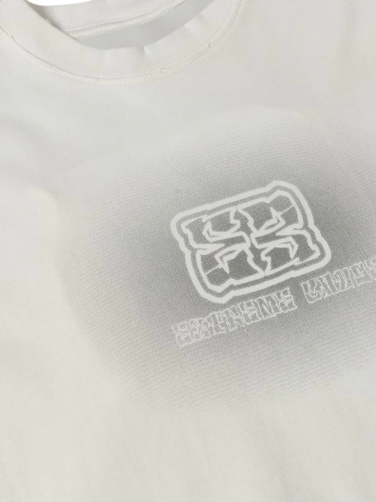 Washed  Patch Embroidery T-shirt