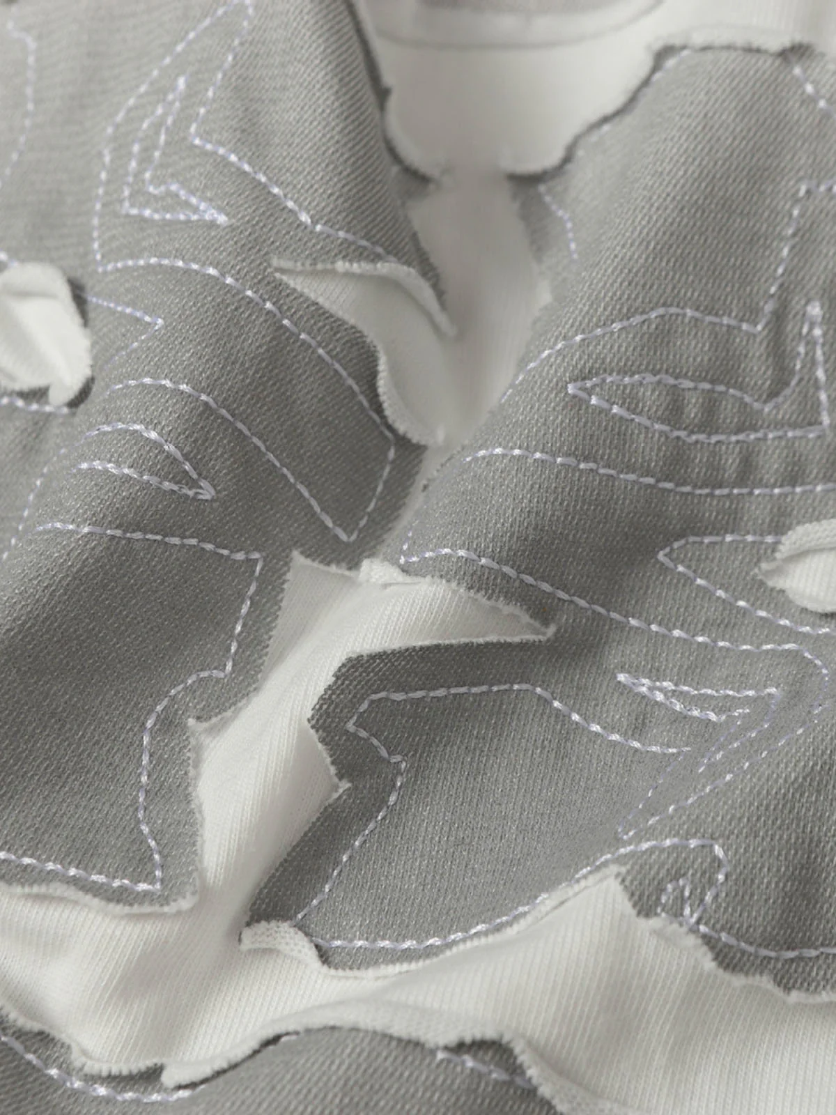 Washed  Patch Embroidery T-shirt