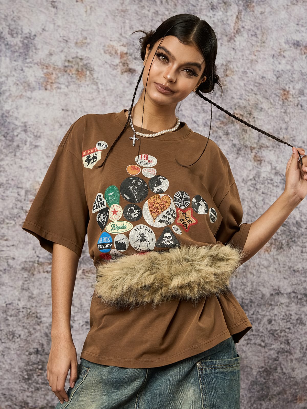 Badge Print Distressed Short Sleeve T-Shirt