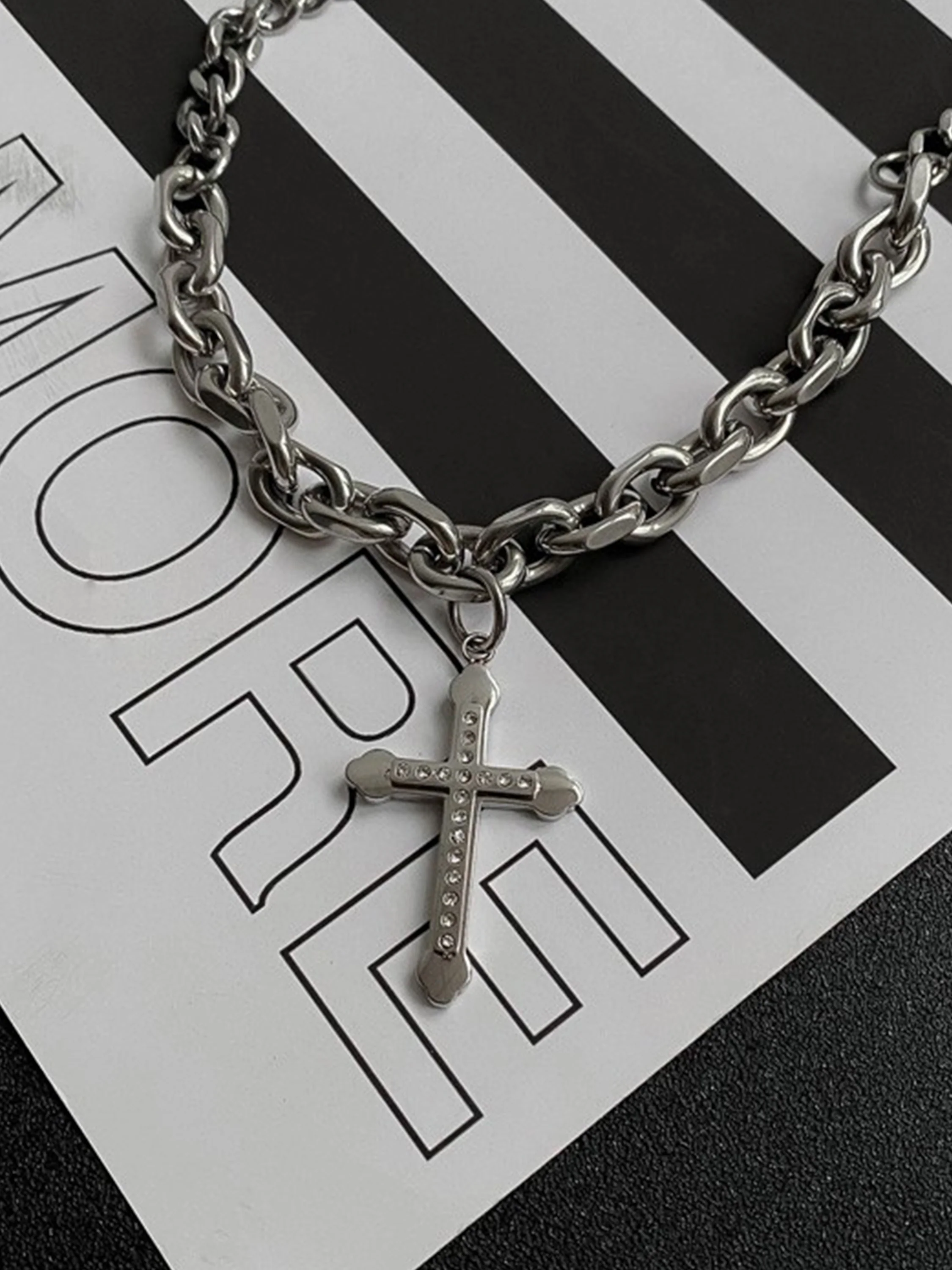 Thesupermade Black Cross Necklace -1131