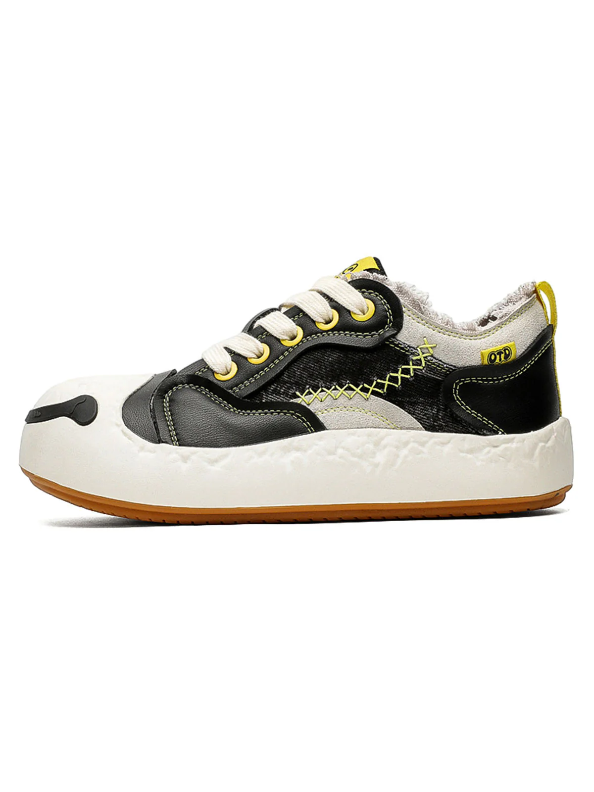 Fun Big Toe Leather Spliced Sneakers