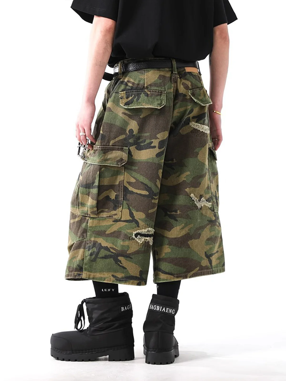 Retro Ripped Camouflage Cropped Jorts - 2387
