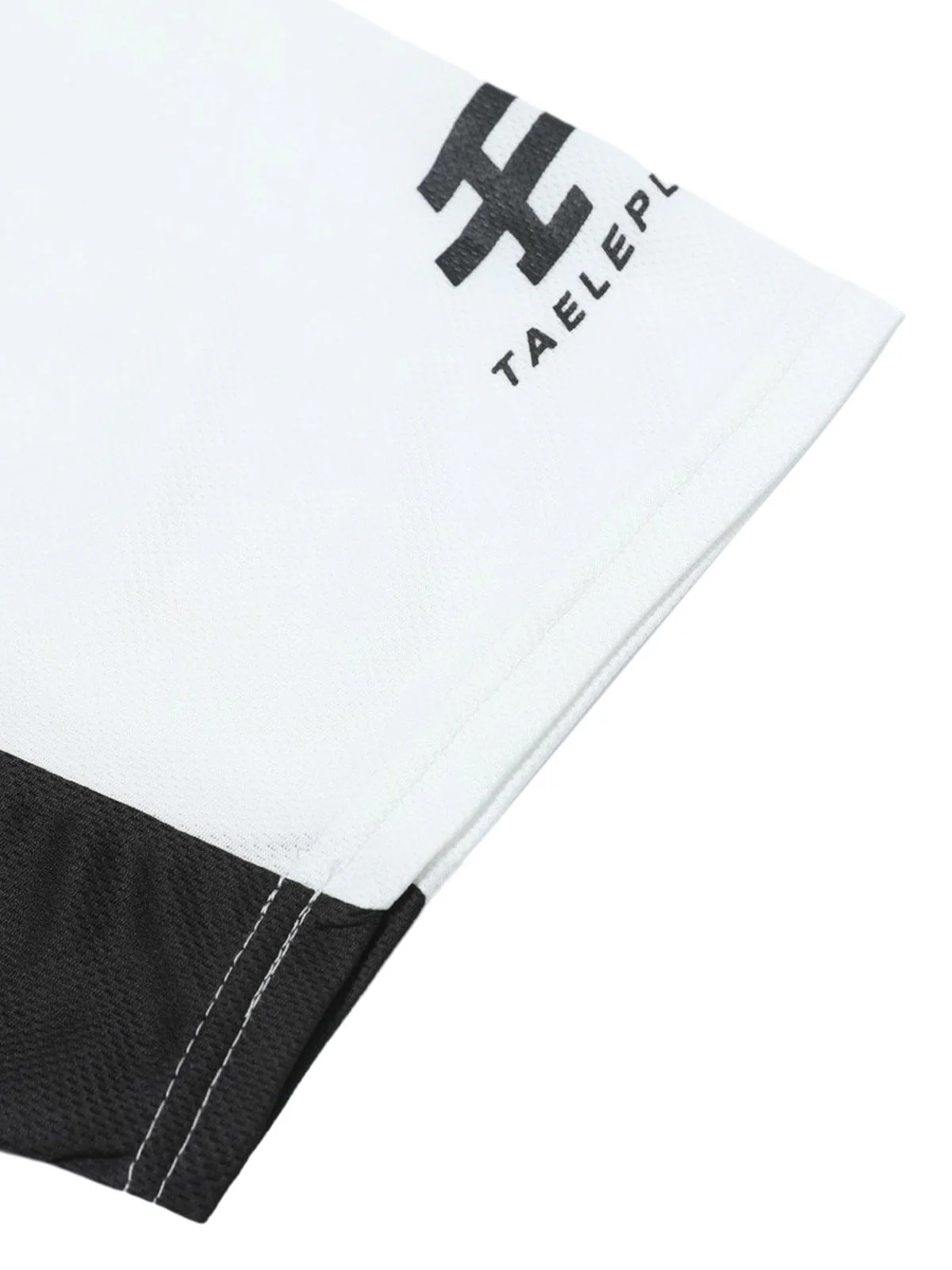 Contrast Color Sporty V-Neck Jersey T-Shirt