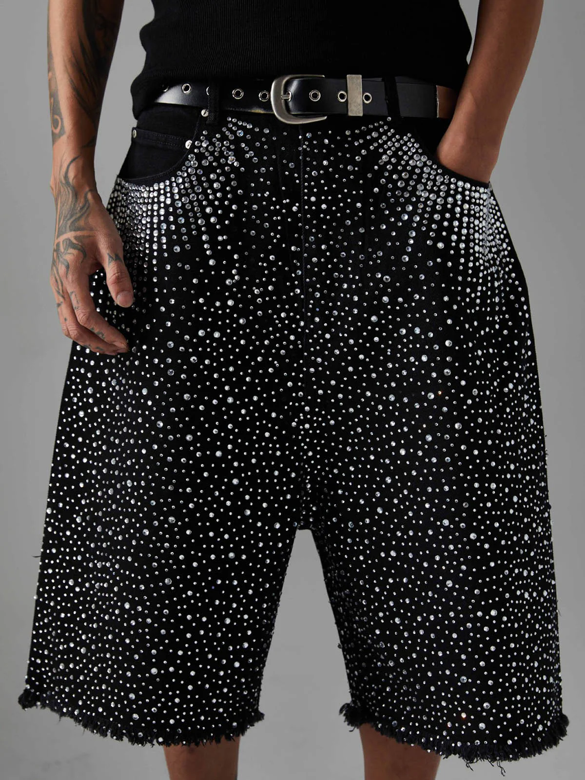 Retro Washed Rhinestone Raw Edge Denim Shorts