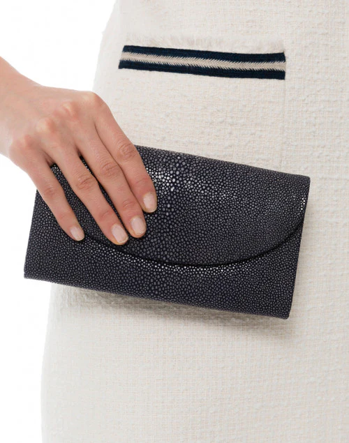 Baby Grande Navy Stingray Clutch