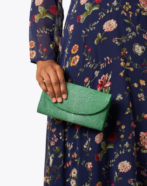 Baby Grande Emerald Stingray Clutch